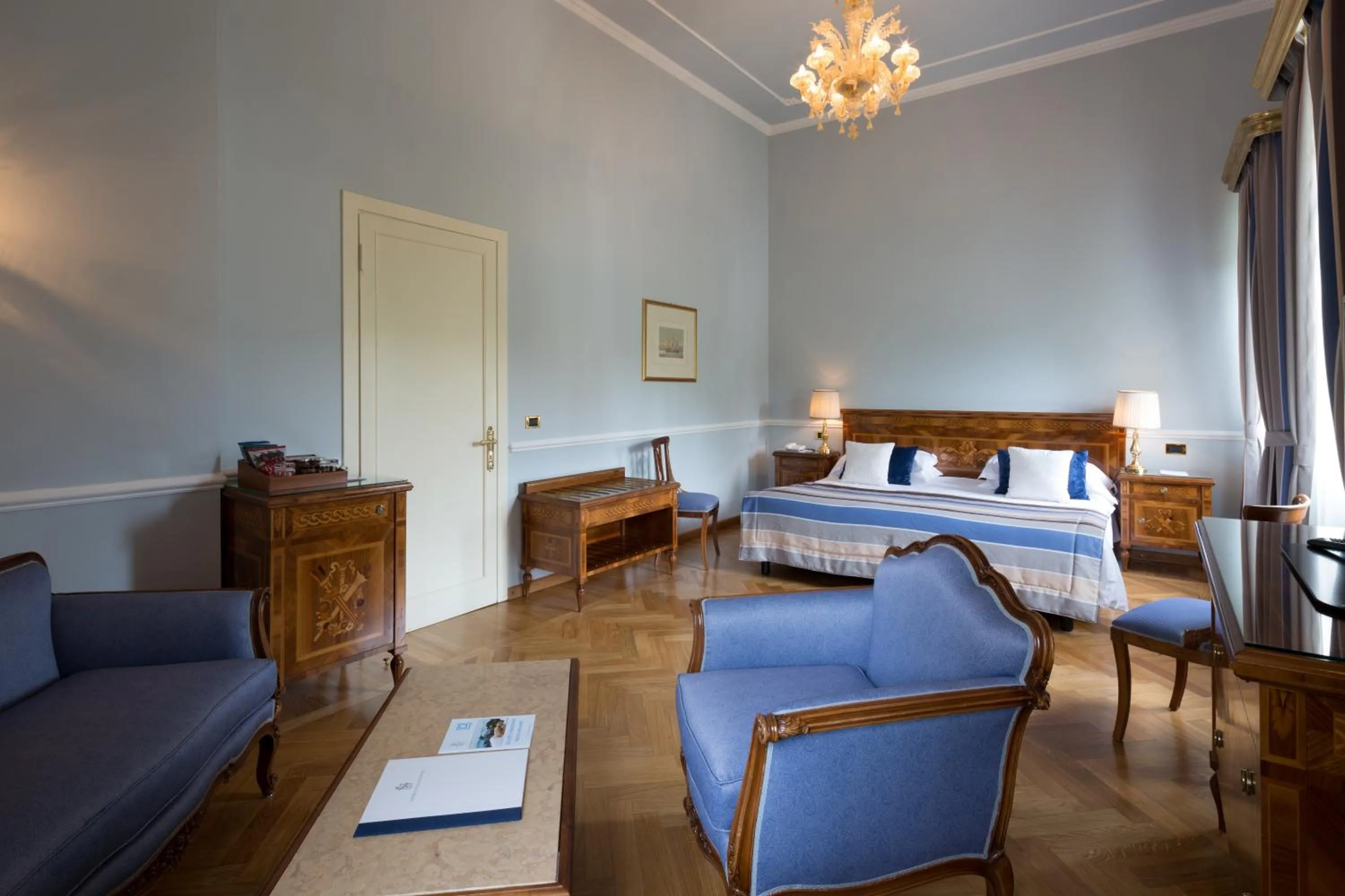 Photo of the whole room, Bed in Imperiale Palace Hotel