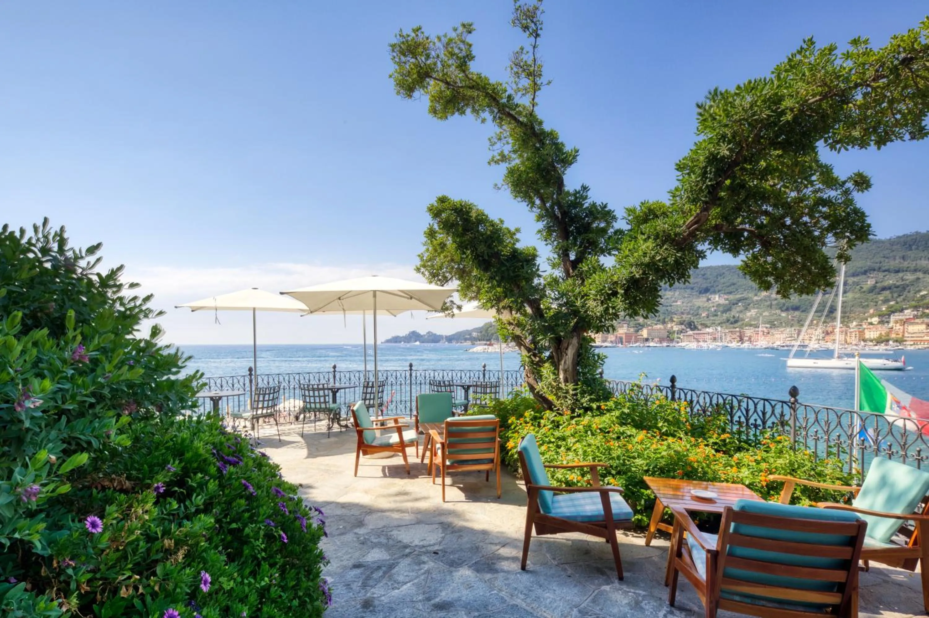 Restaurant/places to eat in Imperiale Palace Hotel