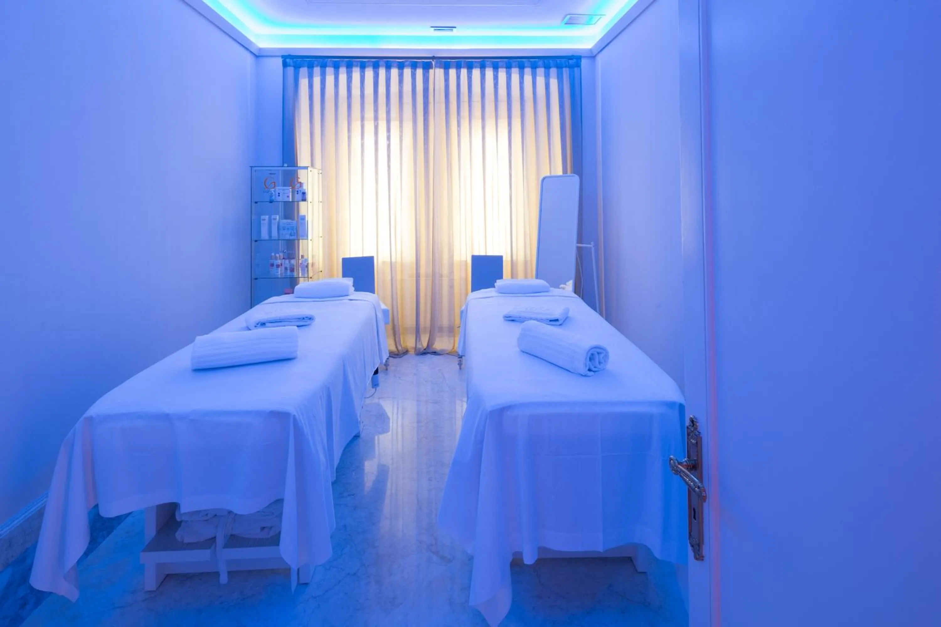 Spa and wellness centre/facilities, Bed in Imperiale Palace Hotel