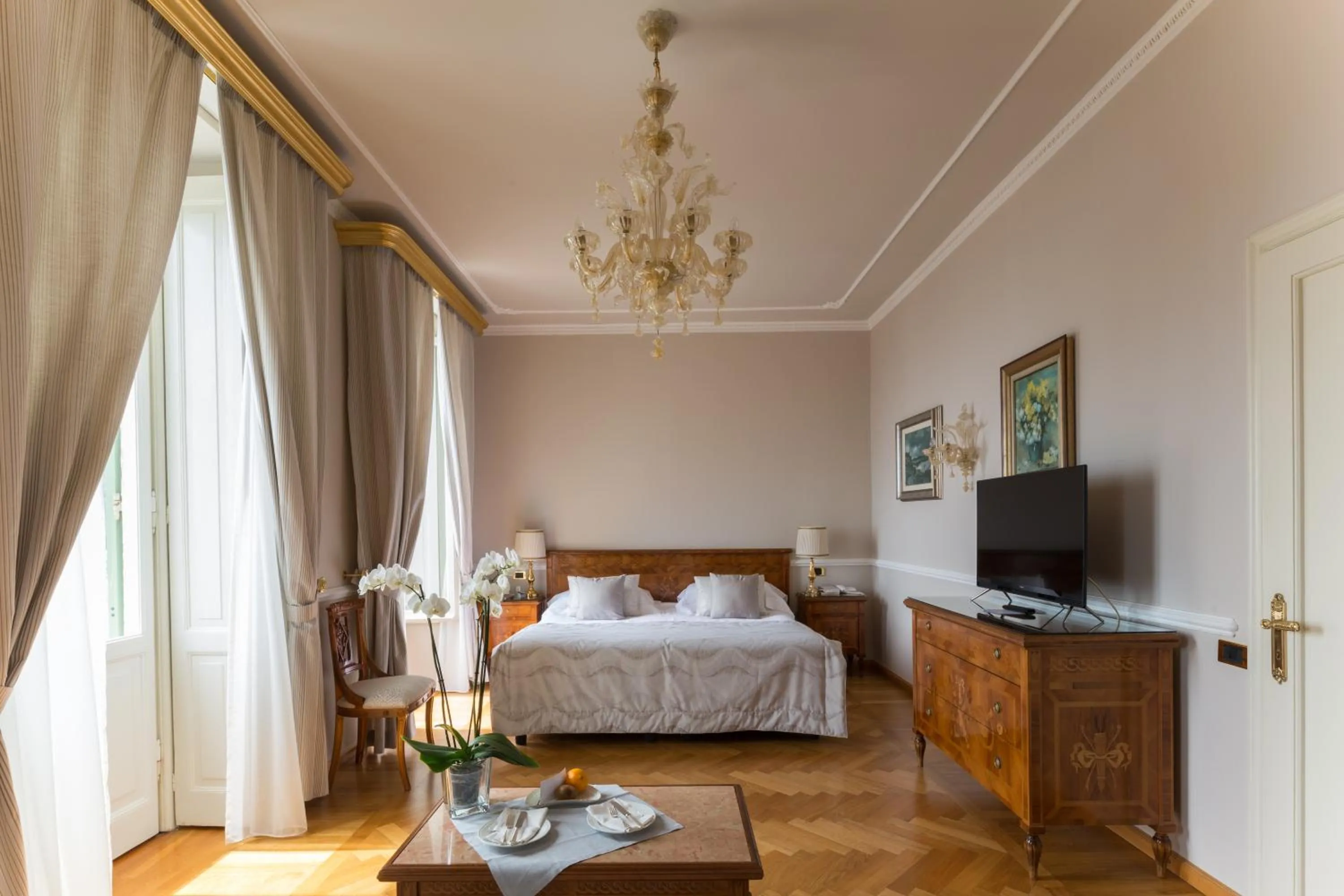 Photo of the whole room, Bed in Imperiale Palace Hotel