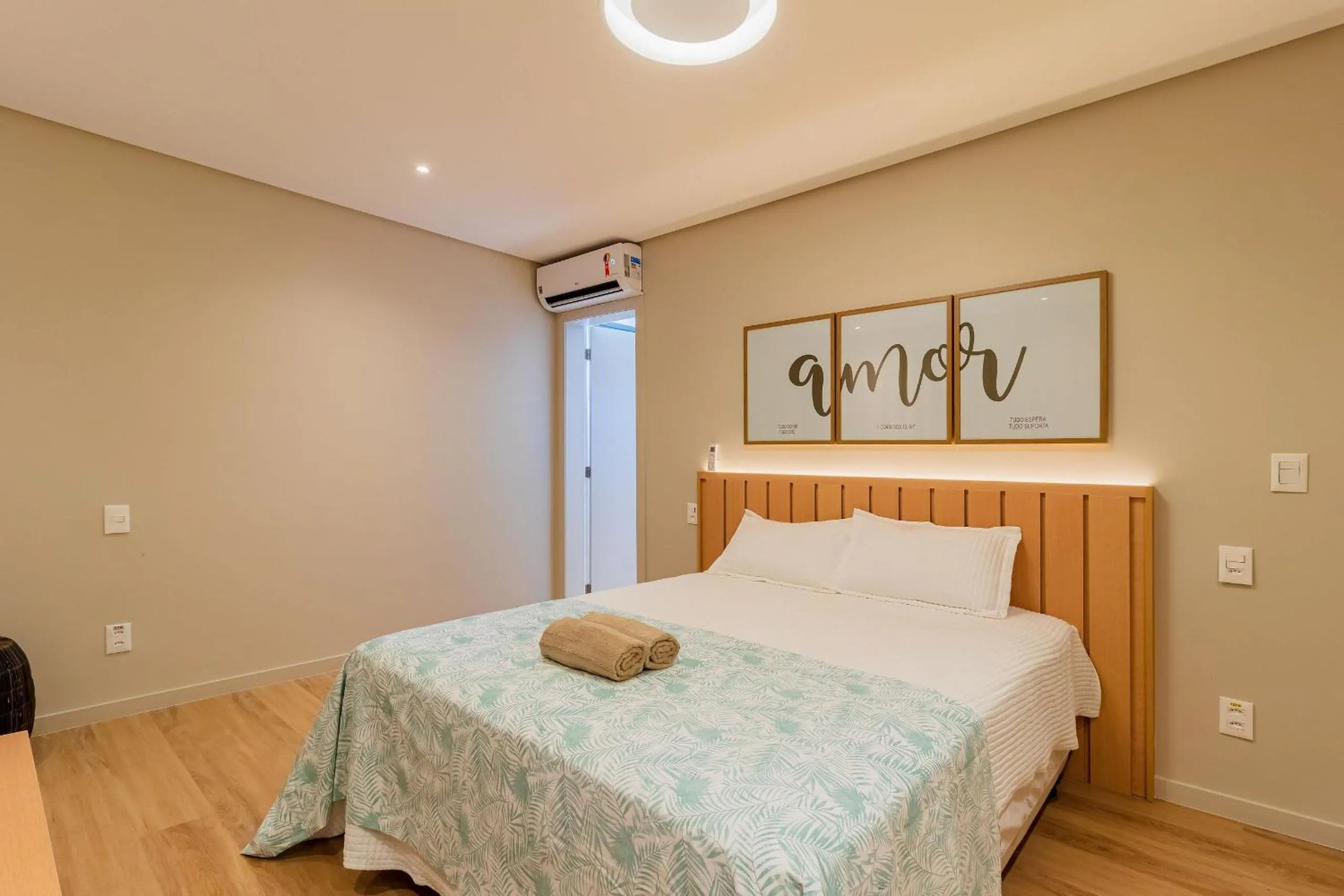 Bedroom, Bed in SA05 Excelente Casa 5 Suítes - Condomínio Reserva de Sauípe