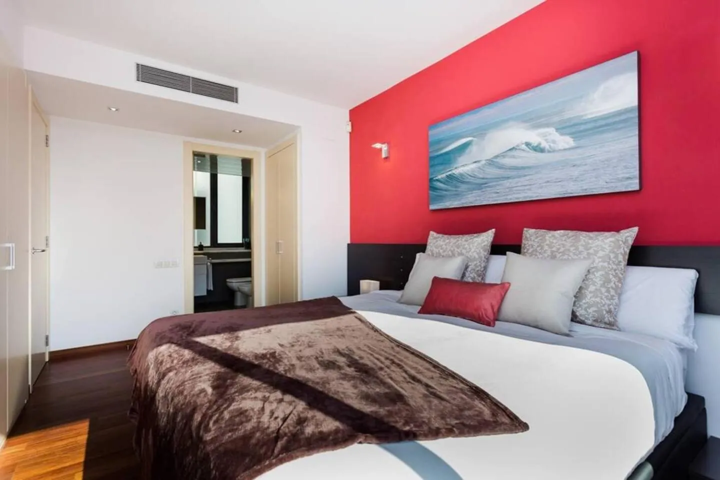 Bed in Modern Luxury Apartment Fira Bcn