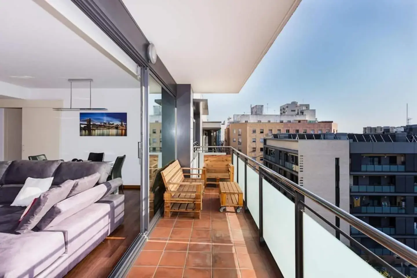 Modern Luxury Apartment Fira Bcn Modern Luxury Apartment Fira Bcn