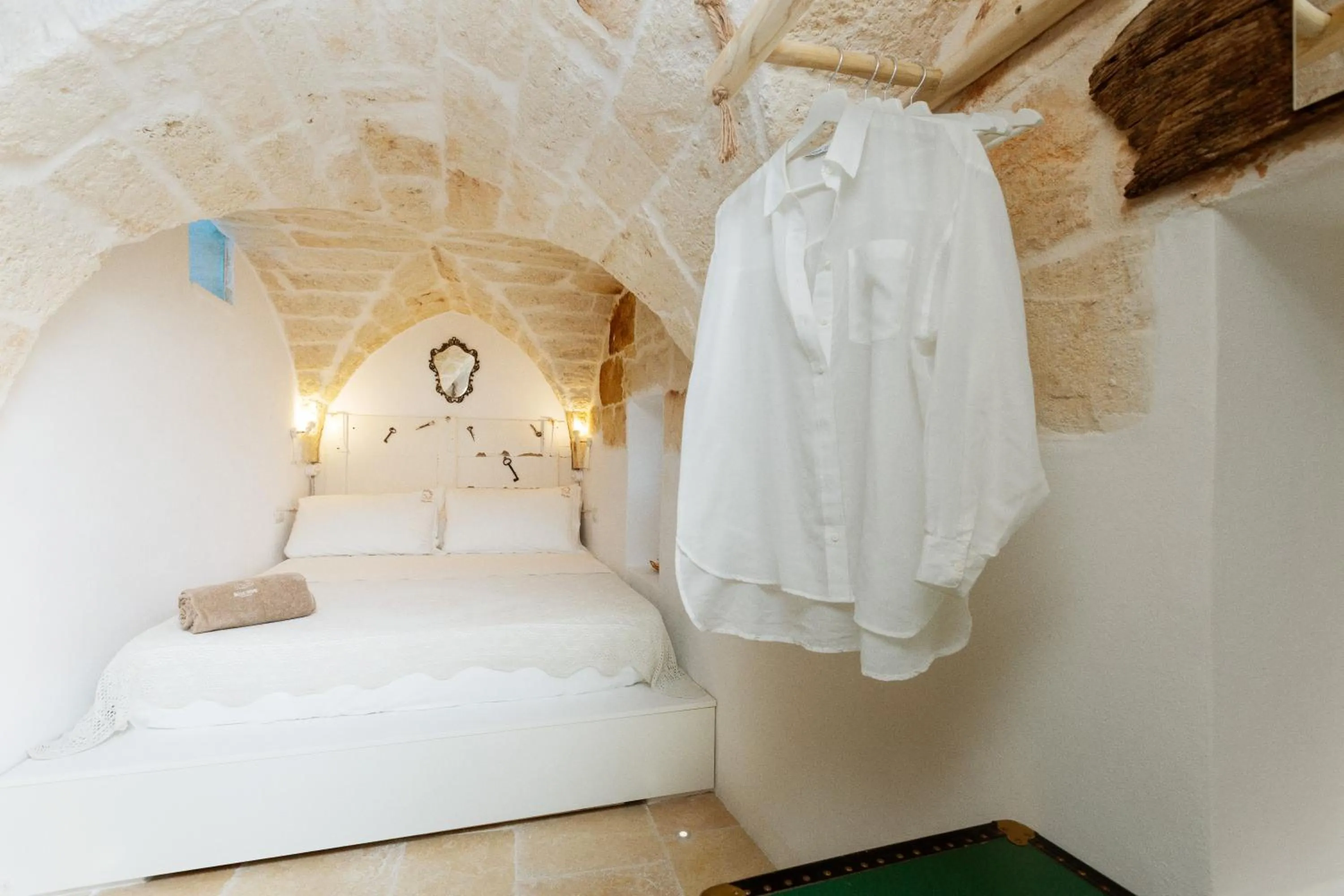 Bed in BELLE HOME OSTUNI vasca vista mare
