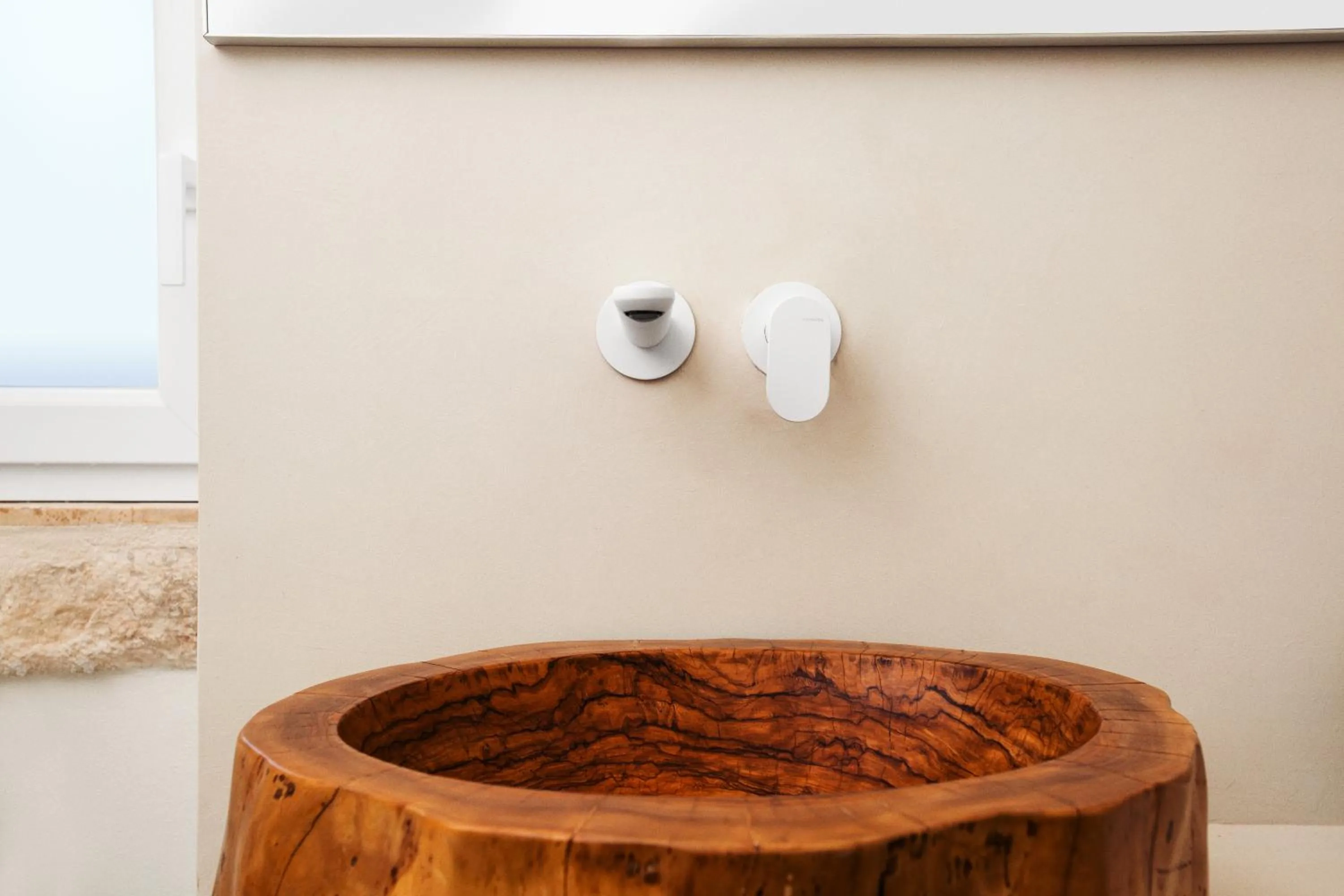 Bathroom in BELLE HOME OSTUNI vasca vista mare