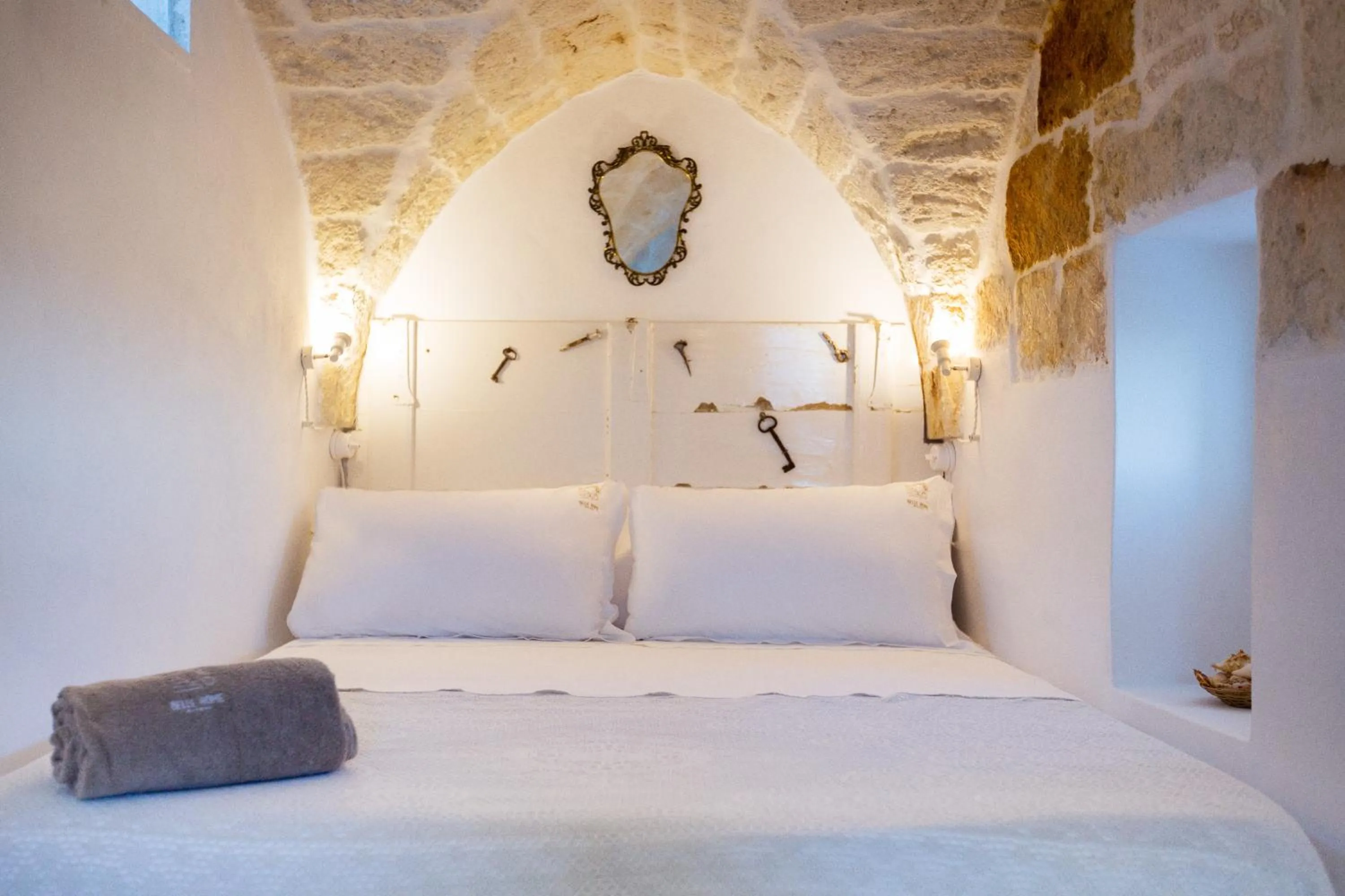 Bed in BELLE HOME OSTUNI vasca vista mare