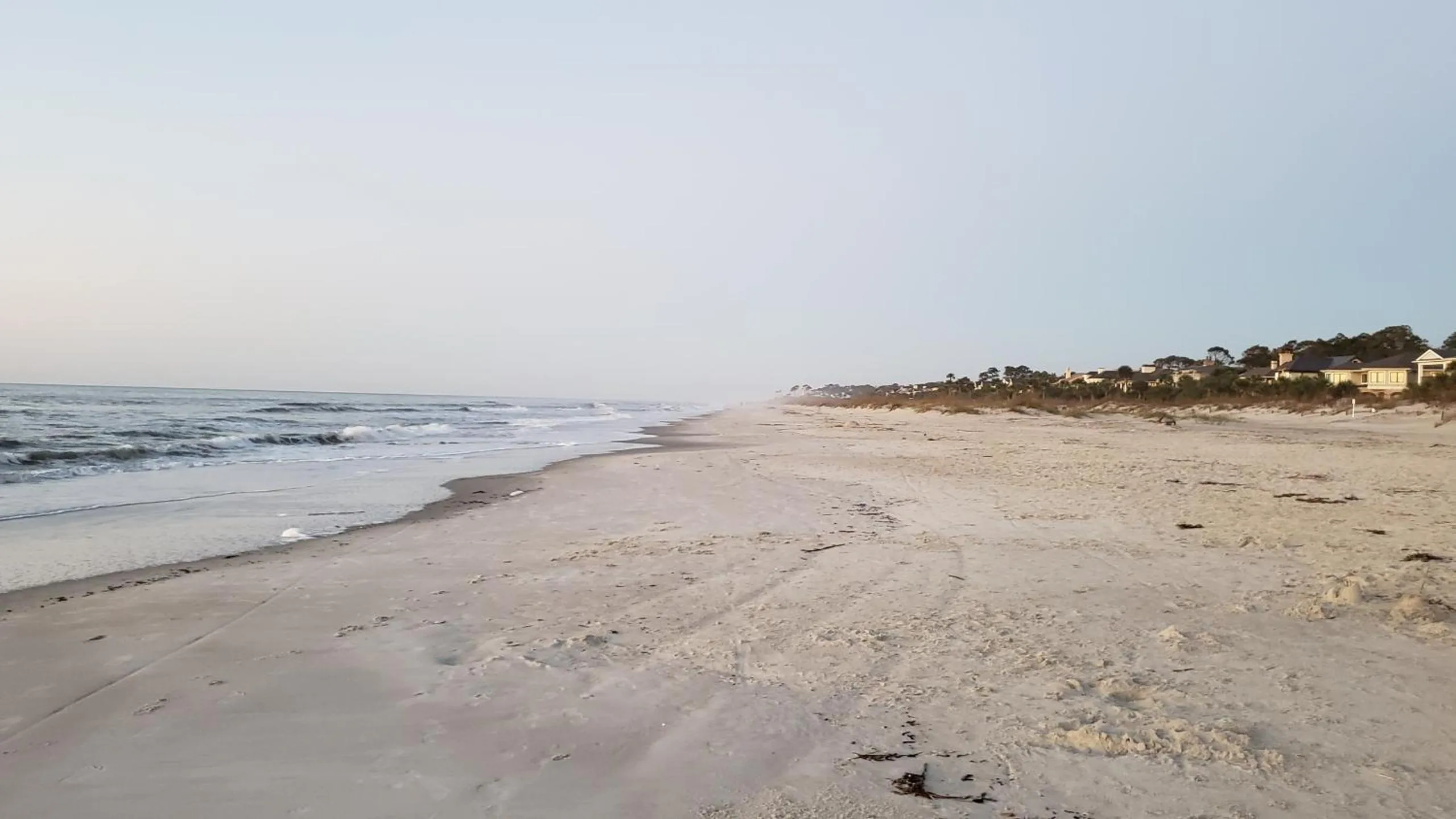 Beach in Gorgeous 2 Bedroom Condo