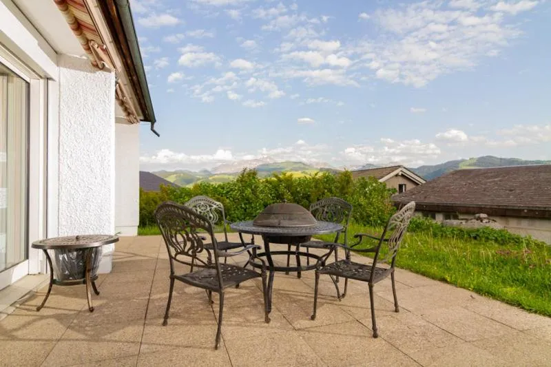 Balcony/Terrace in Hotel Swiss Views