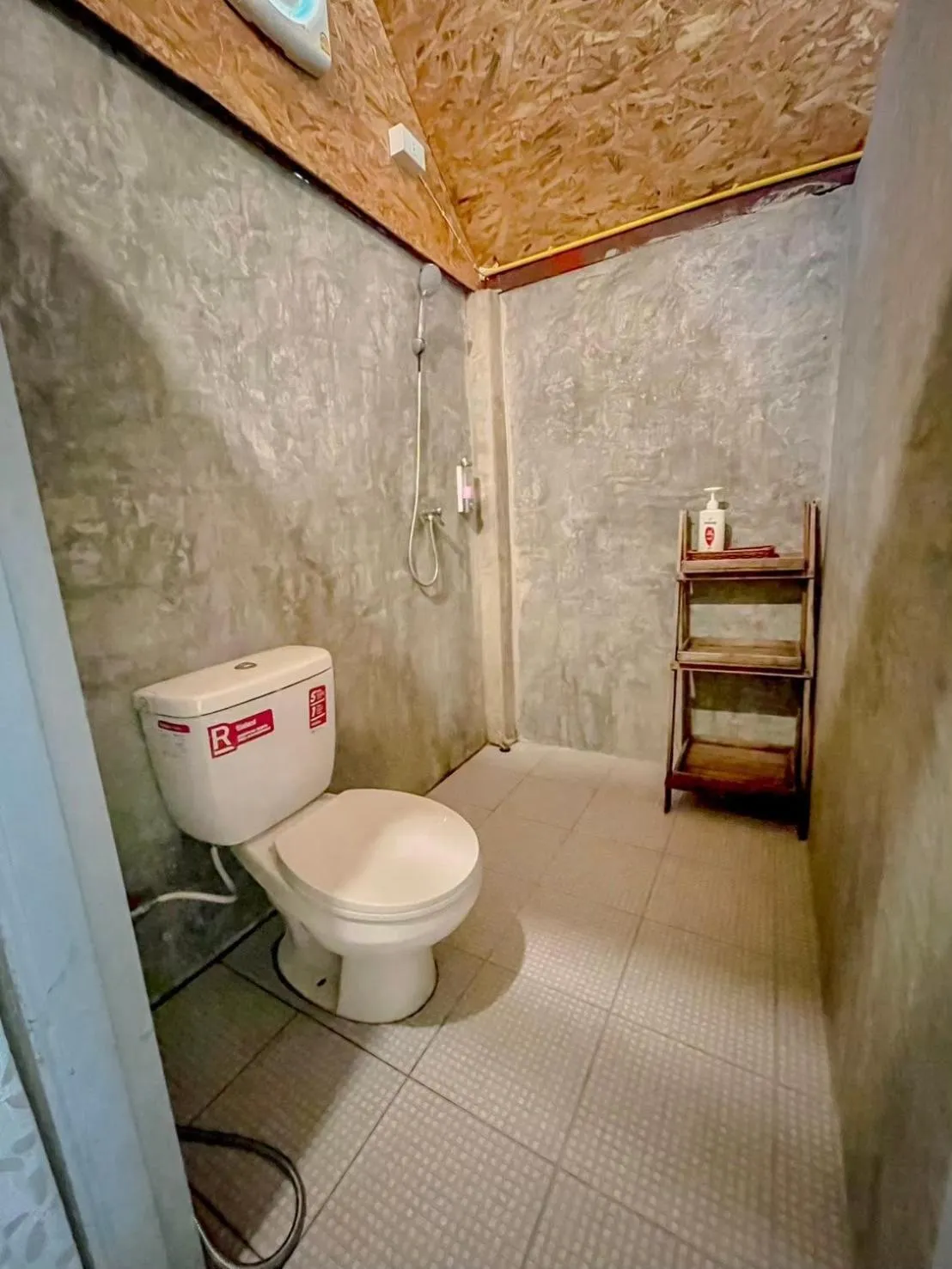 Bathroom in 3 Pok Maewang jinxiang Gold elephant park