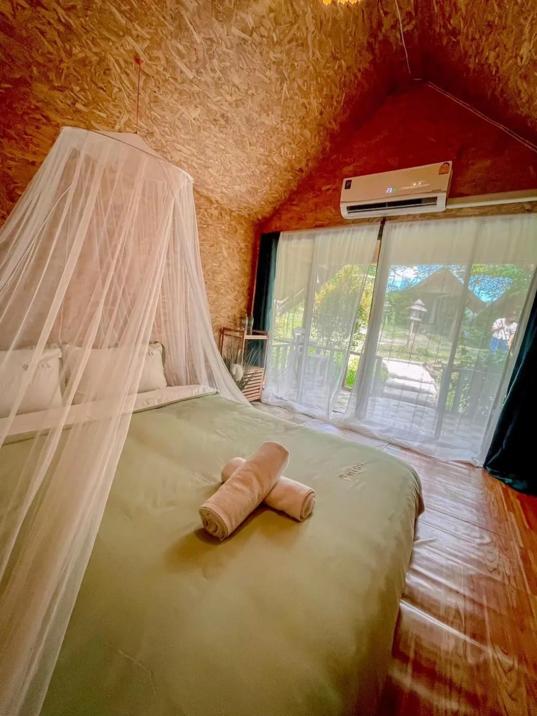 Bed in 3 Pok Maewang jinxiang Gold elephant park