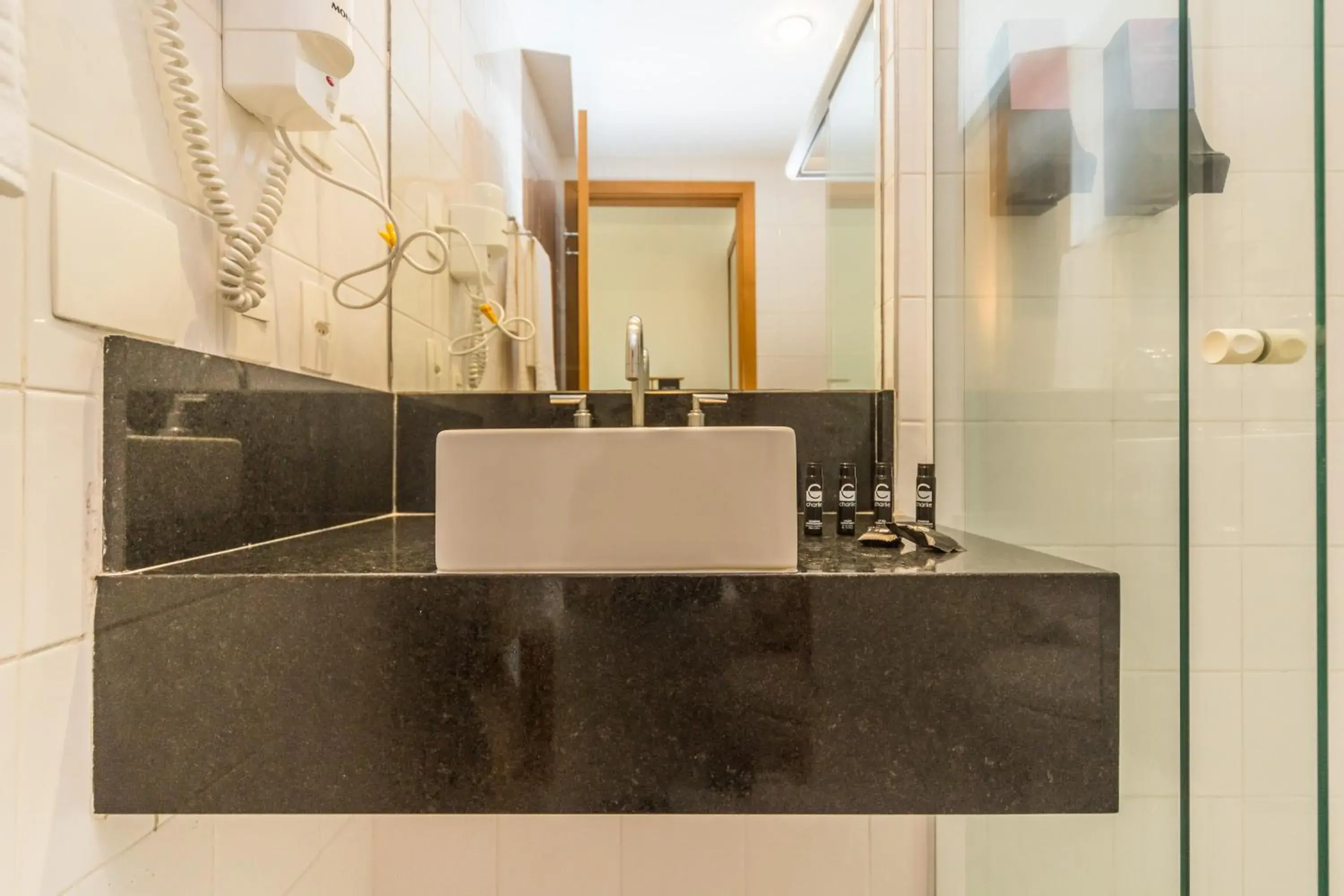 Triple Room in Paraíso Suítes by Charlie Triple Room in Paraíso Suítes by Charlie