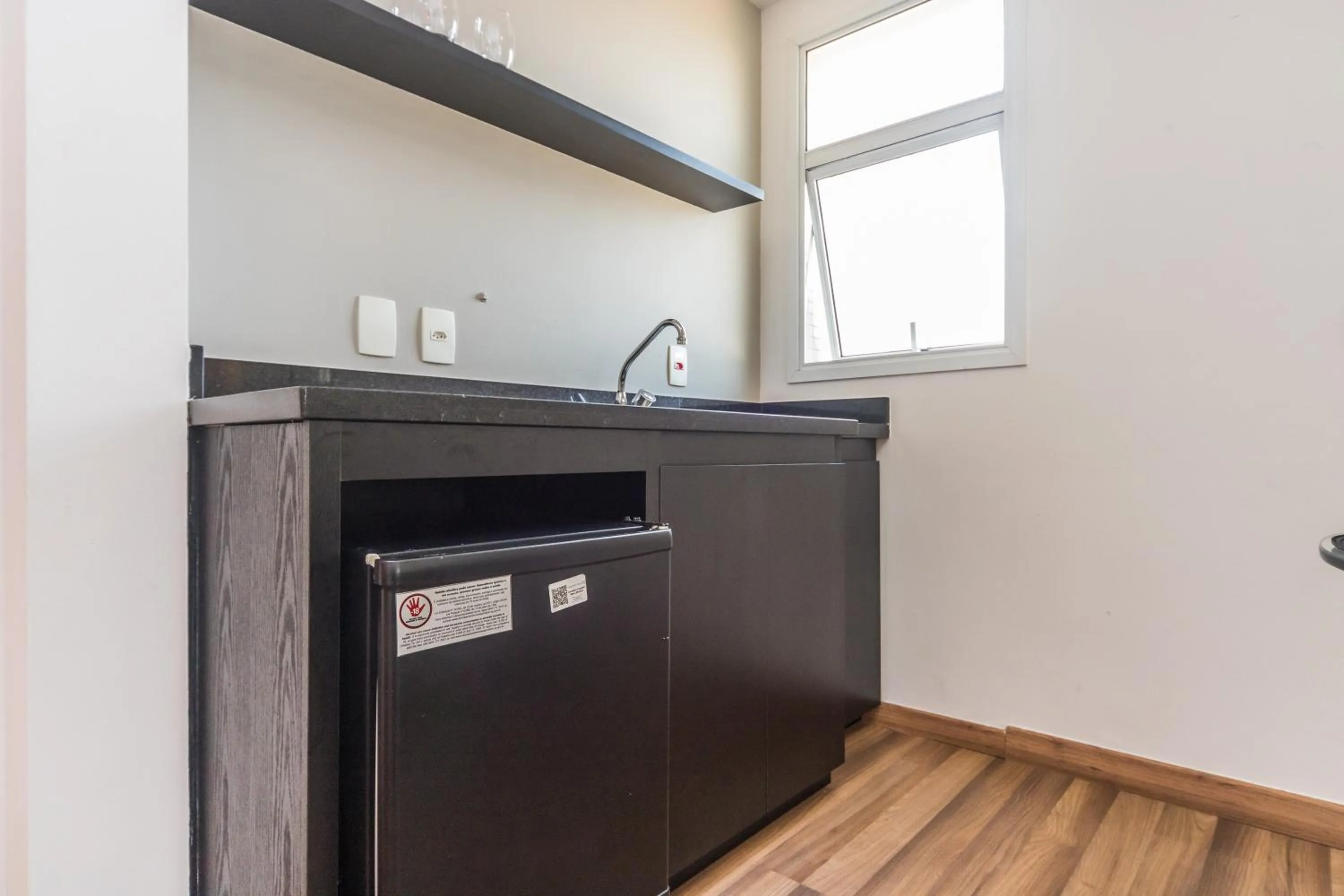 Day in Paraíso Suítes by Charlie