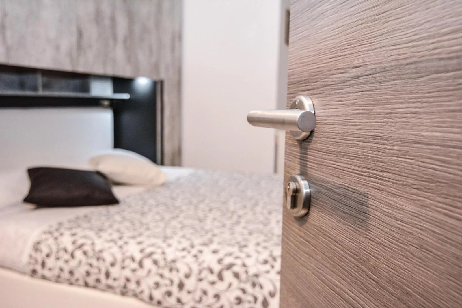 Bed in Hotel Gardesana