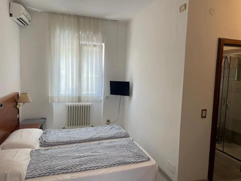 Bed in Hotel Gardesana