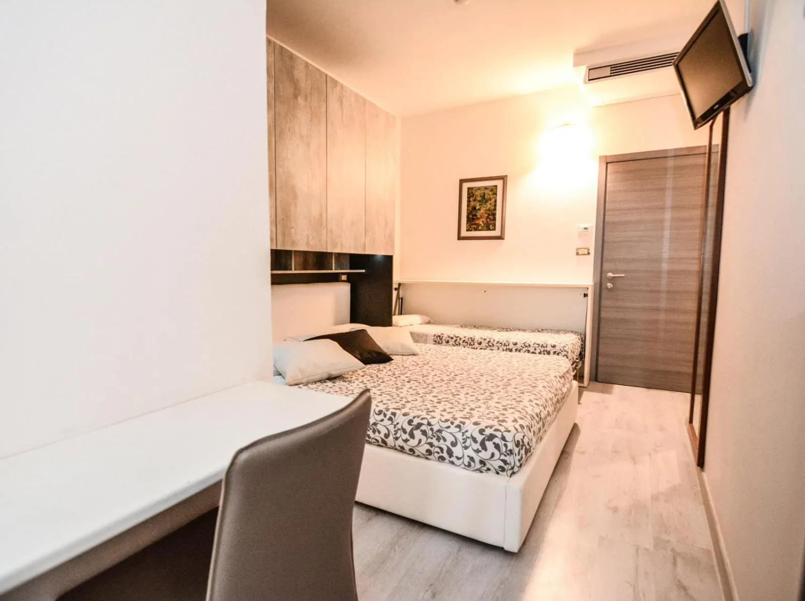 Bed in Hotel Gardesana