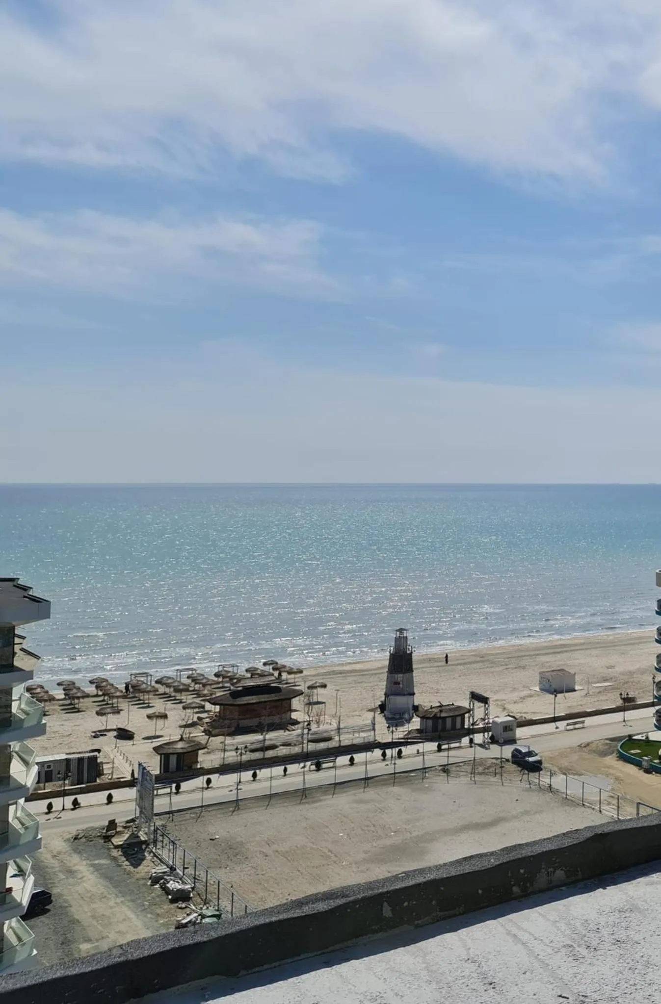 Beach in WAVE 4 Apartments Mamaia Nord
