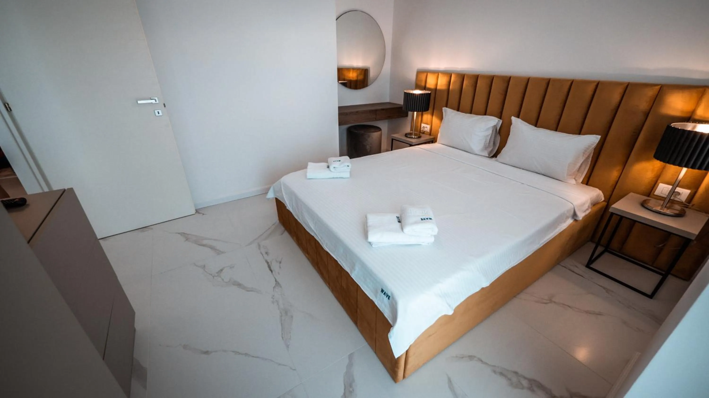 Bedroom, Bed in WAVE 4 Apartments Mamaia Nord