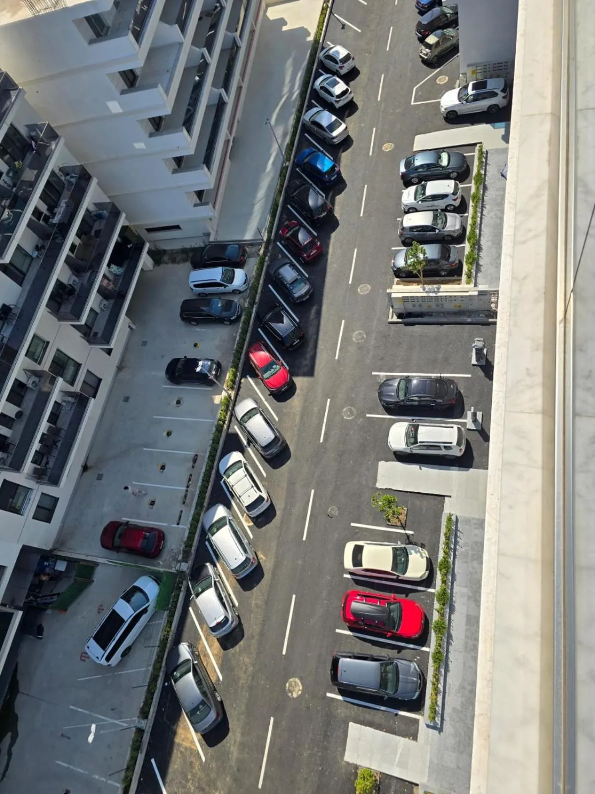 Parking in WAVE 4 Apartments Mamaia Nord