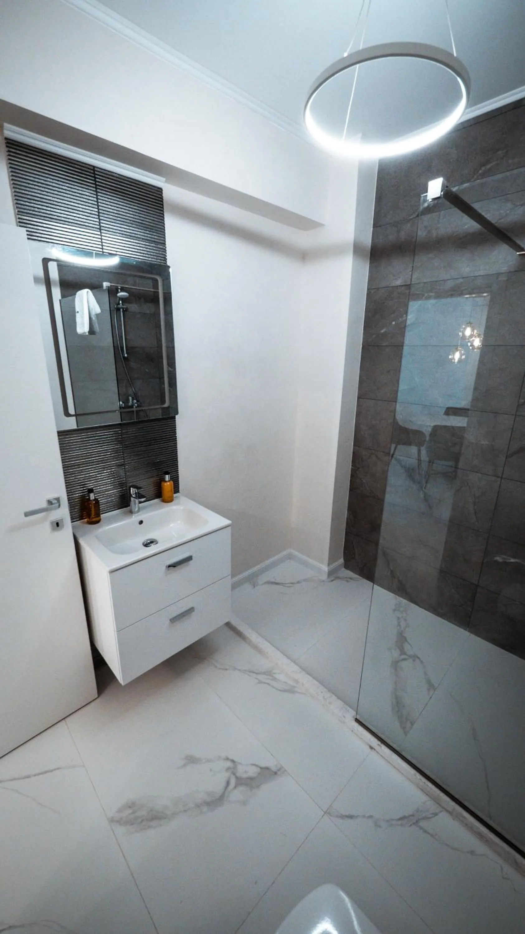 Bathroom in WAVE 4 Apartments Mamaia Nord