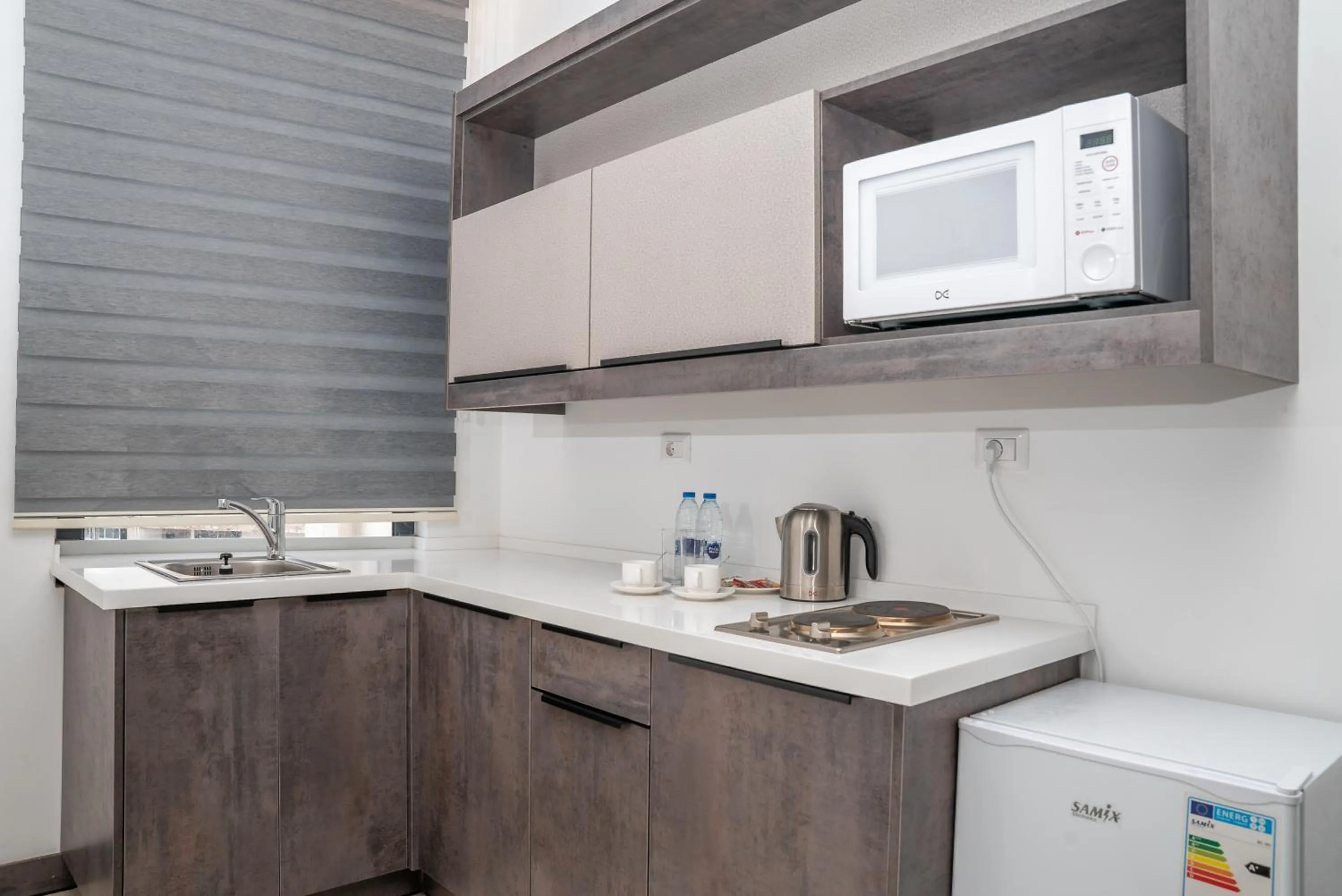 Coffee/tea facilities in Liv Weibdeh Hotel Suites