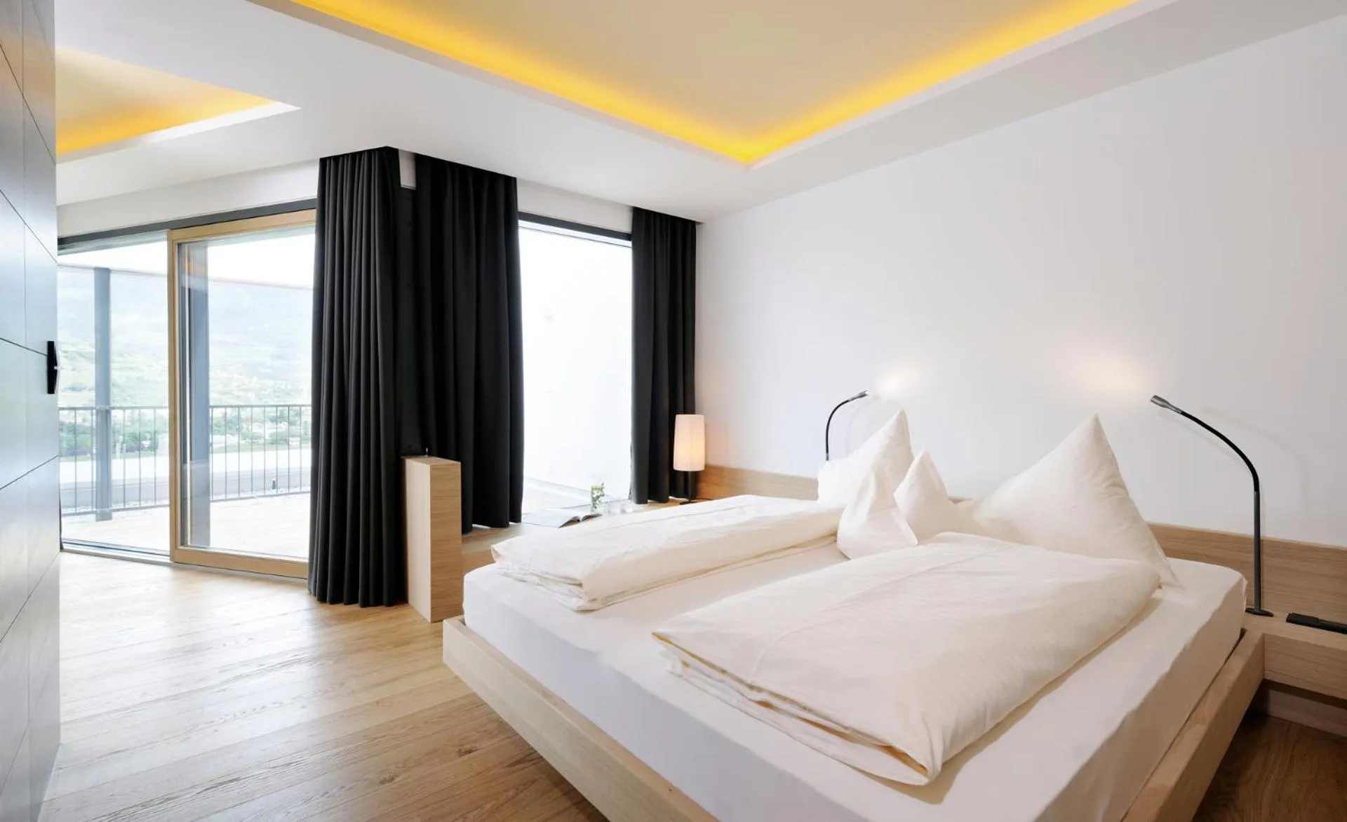 Balcony/Terrace, Bed in Bio & Wellnesshotel Pazeider - Healing Garden above Meran