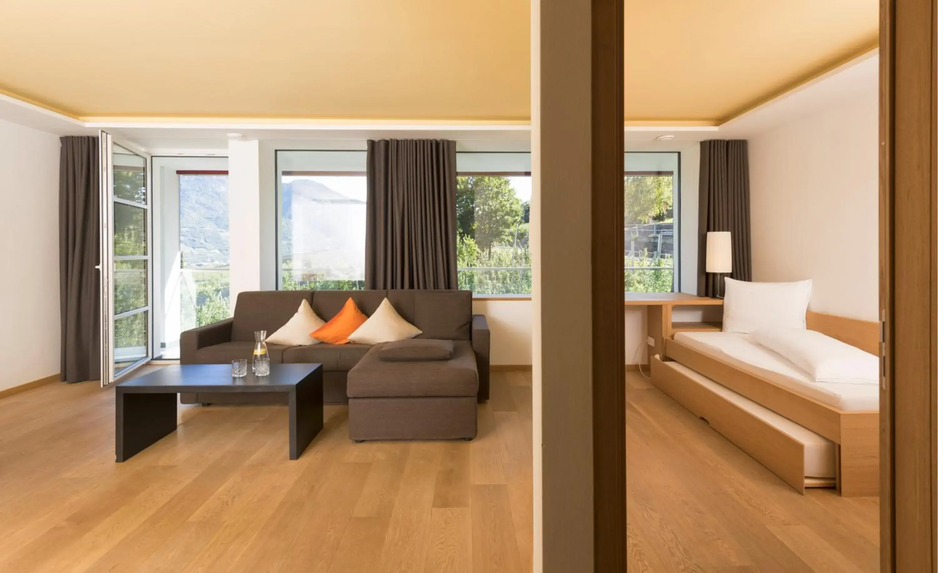 Suite - Residence in Bio & Wellnesshotel Pazeider - Healing Garden above Meran Suite - Residence in Bio & Wellnesshotel Pazeider - Healing Garden above Meran