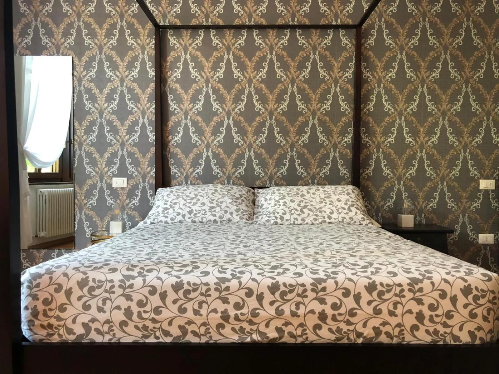 Bed in House of Trento - NO Reception