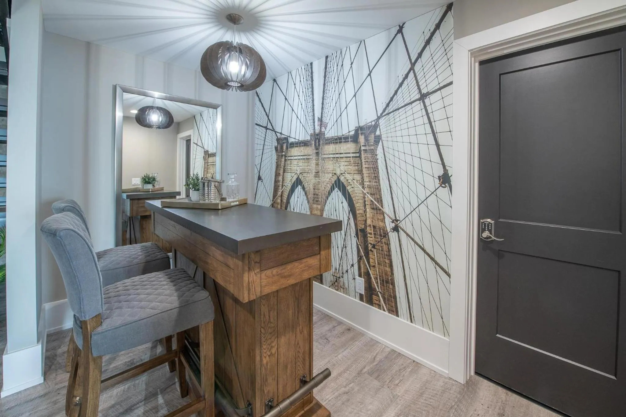 Sterling on Strawpocket