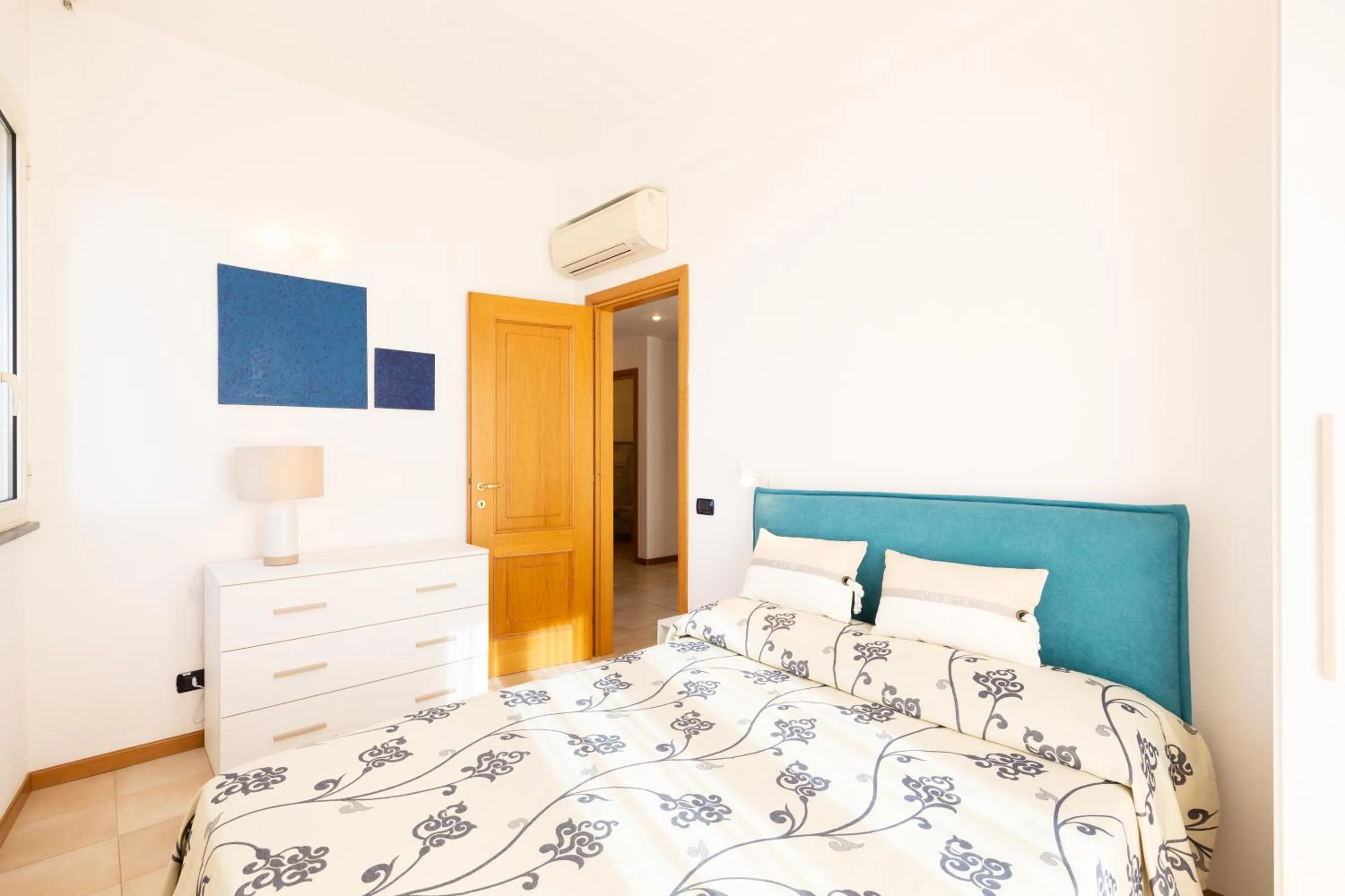 Photo of the whole room, Bed in Riviera Residence