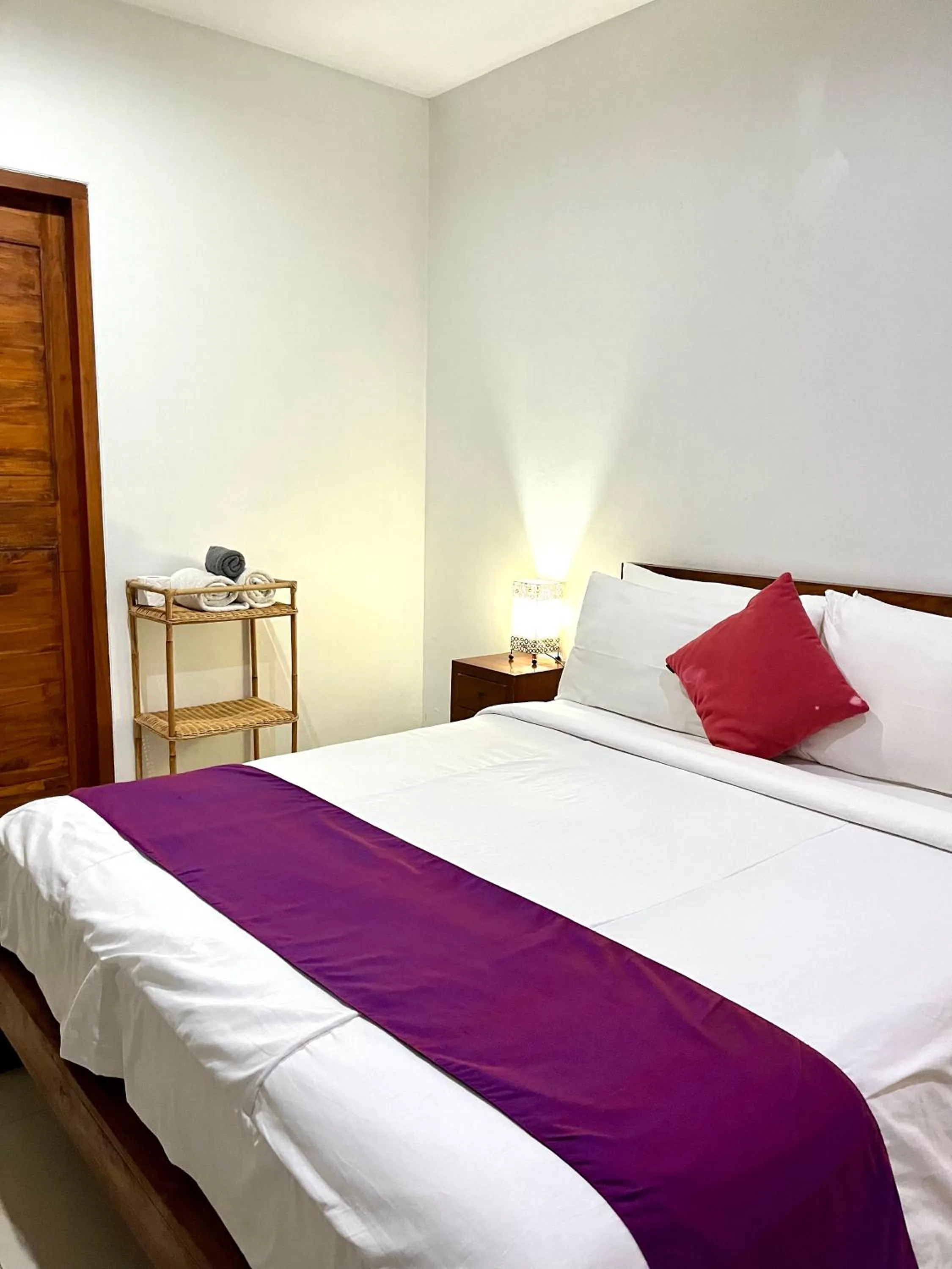 Bed in Pererenan nengah guest house canggu