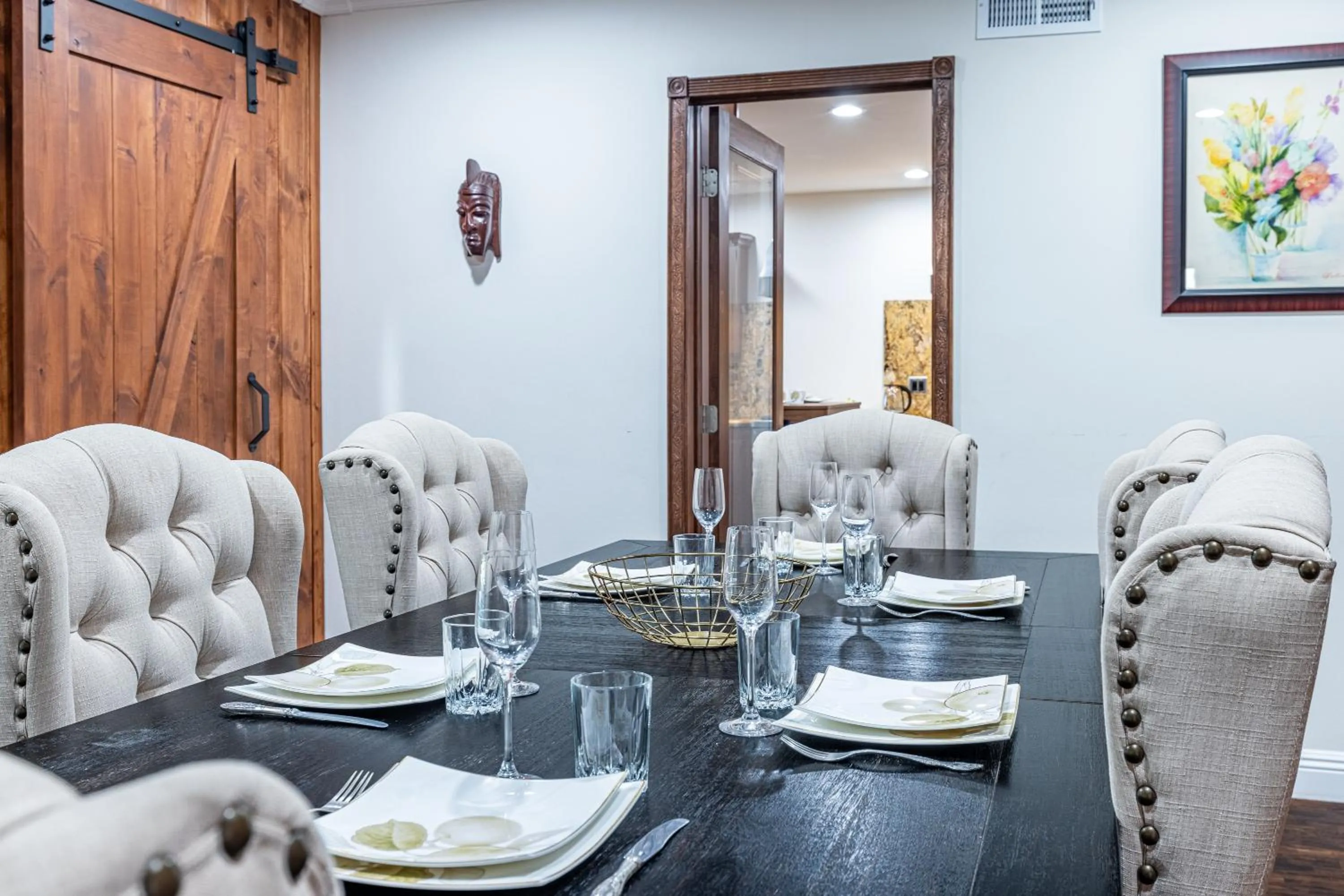 Spacious Home with Garden & Pool