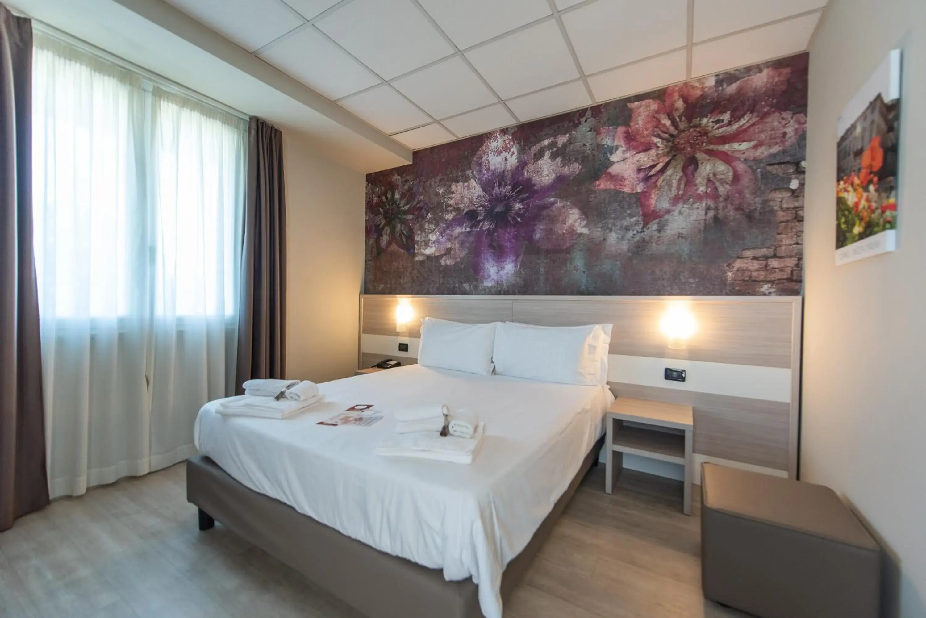 Bedroom, Bed in Best Quality Hotel La Darsena Bedroom, Bed in Best Quality Hotel La Darsena