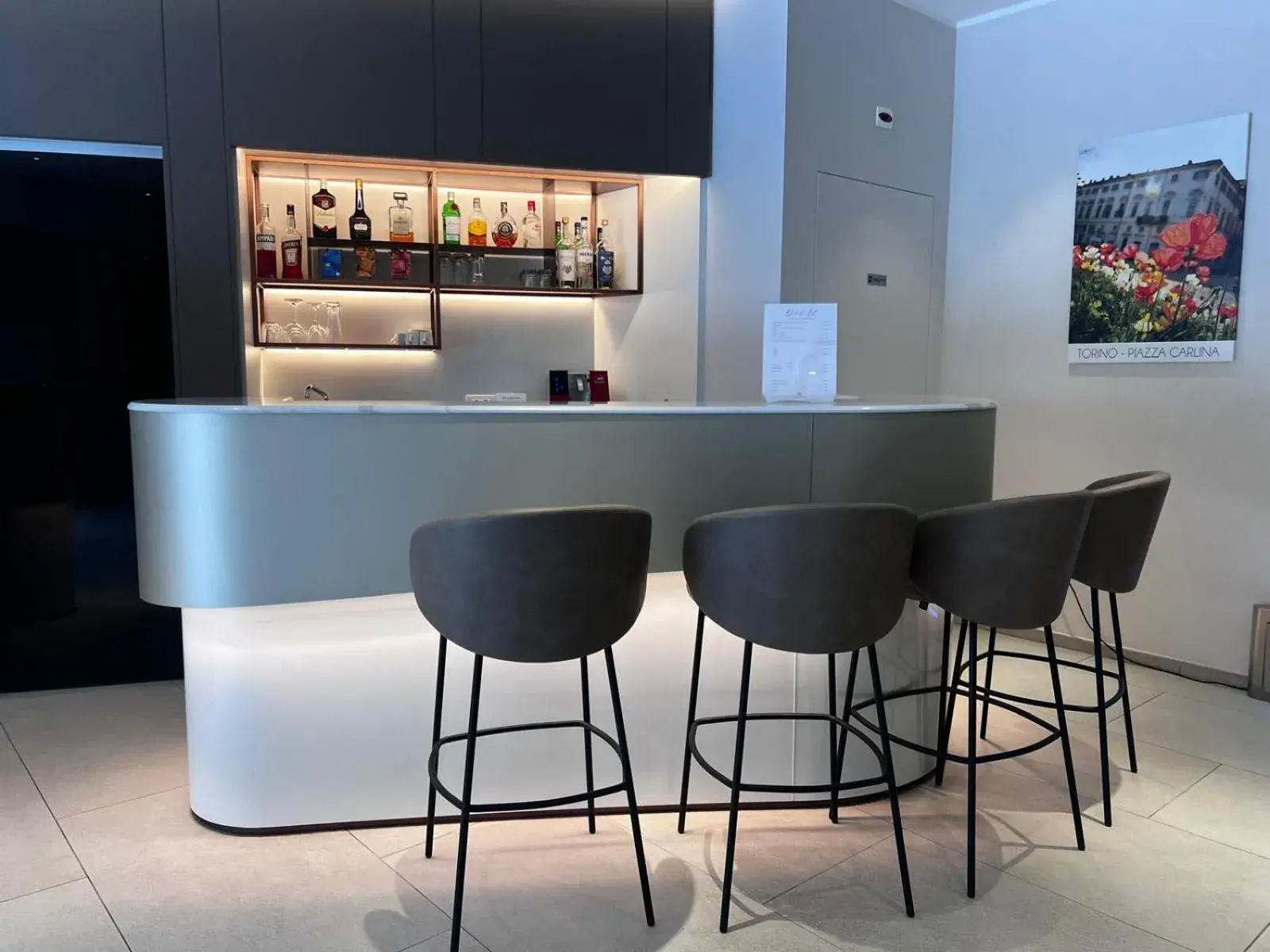 Lounge or bar in Best Quality Hotel La Darsena Lounge or bar in Best Quality Hotel La Darsena