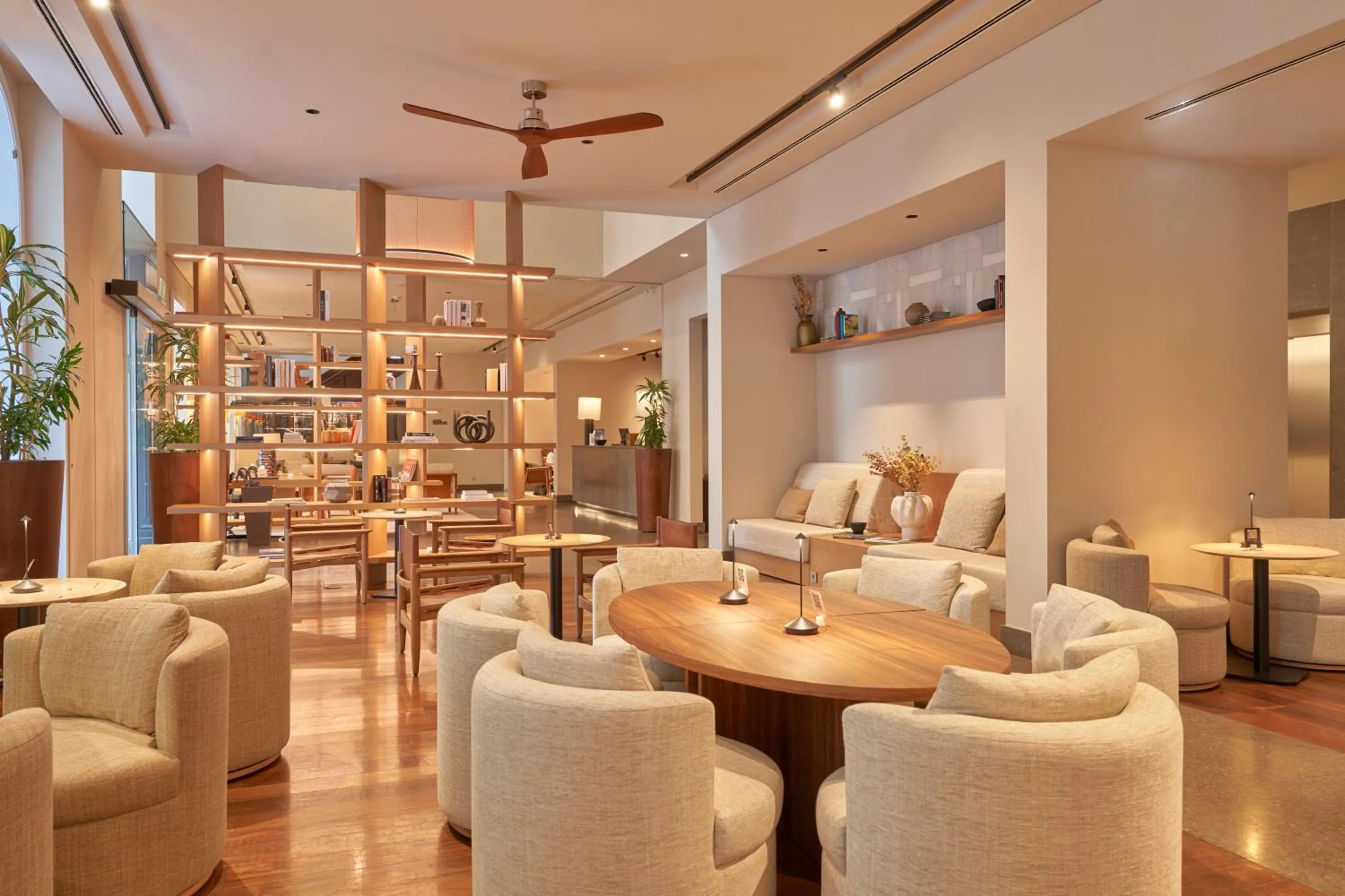 Lounge or bar in PortoBay Liberdade
