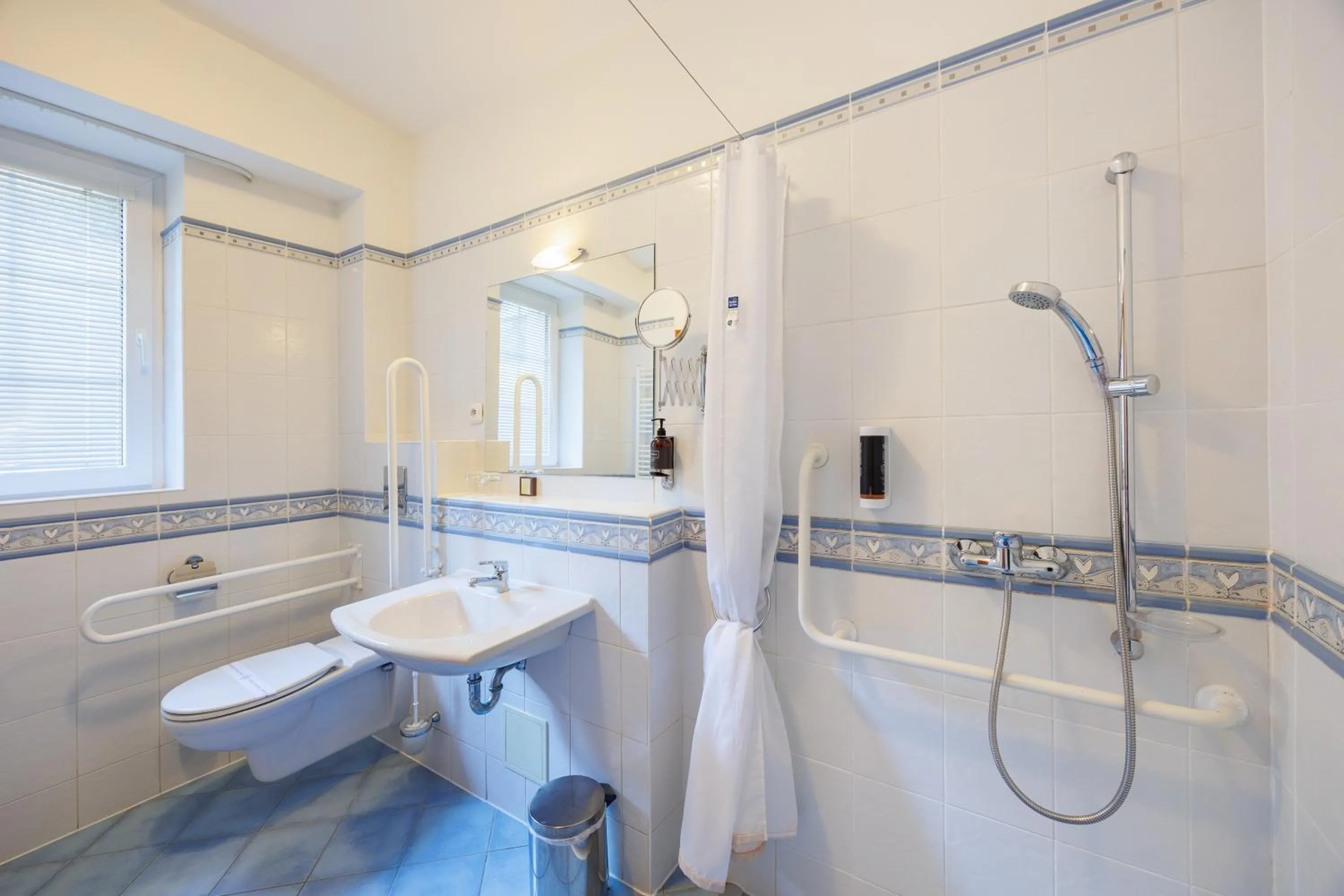 Bathroom in Hotel U Zámečku Cihelny