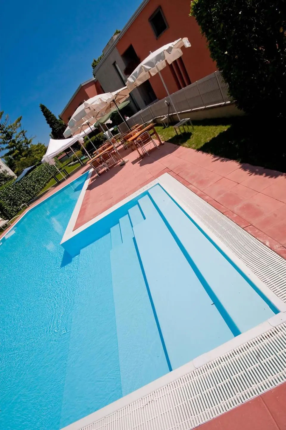 Day in Grand Hotel President