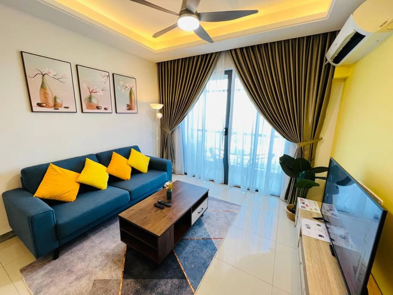 R&F PRINCESS COVE by ANJU