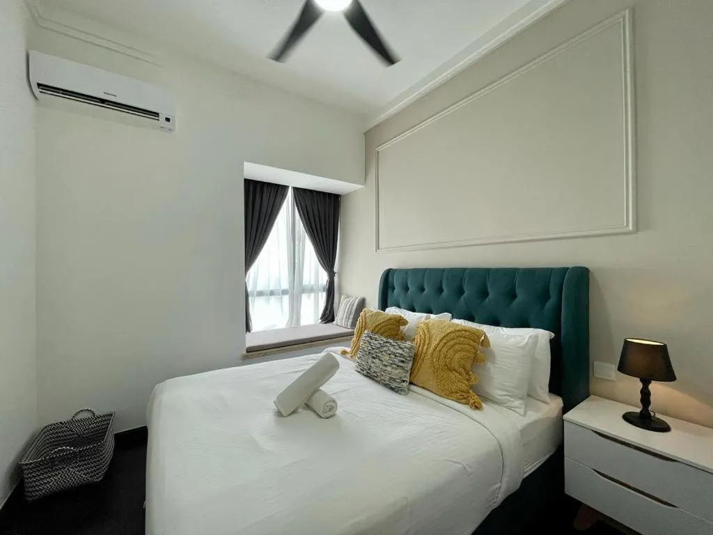 Bed in R&F PRINCESS COVE by ANJU