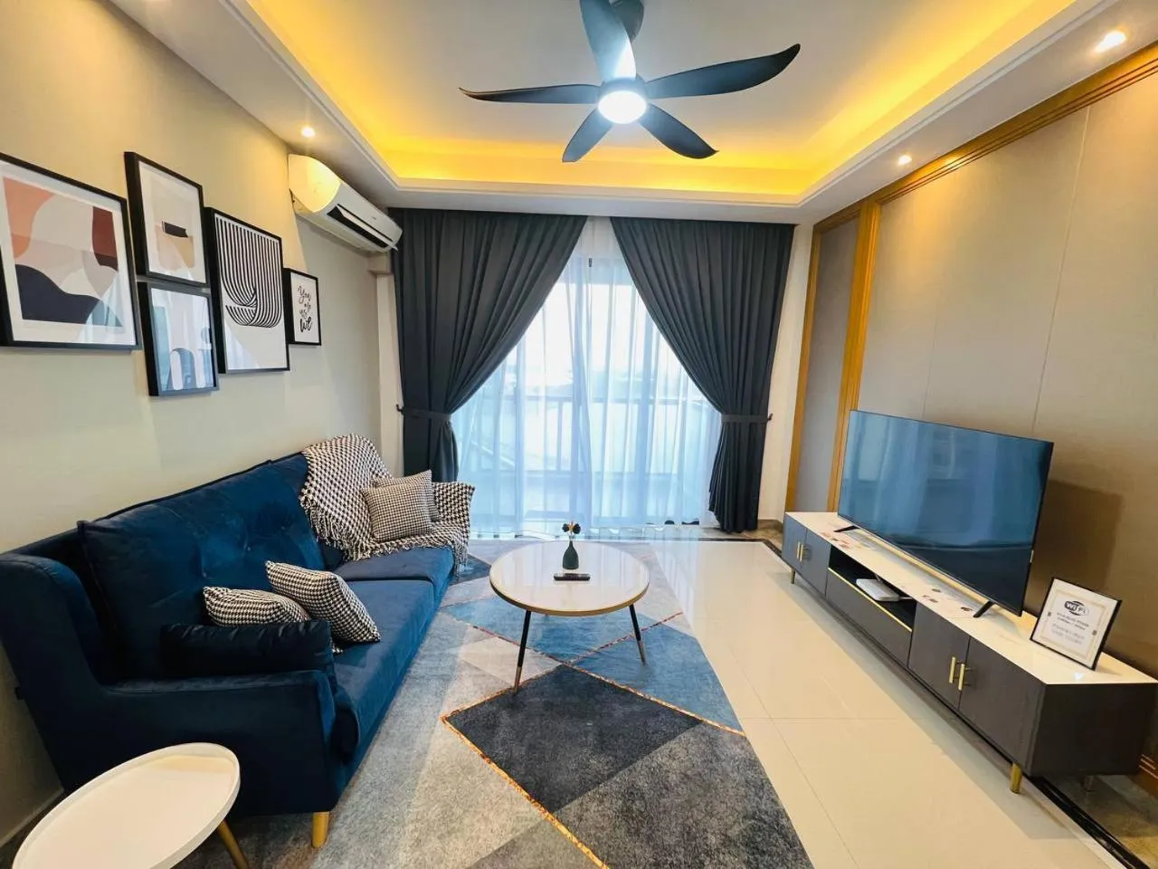 R&F PRINCESS COVE by ANJU