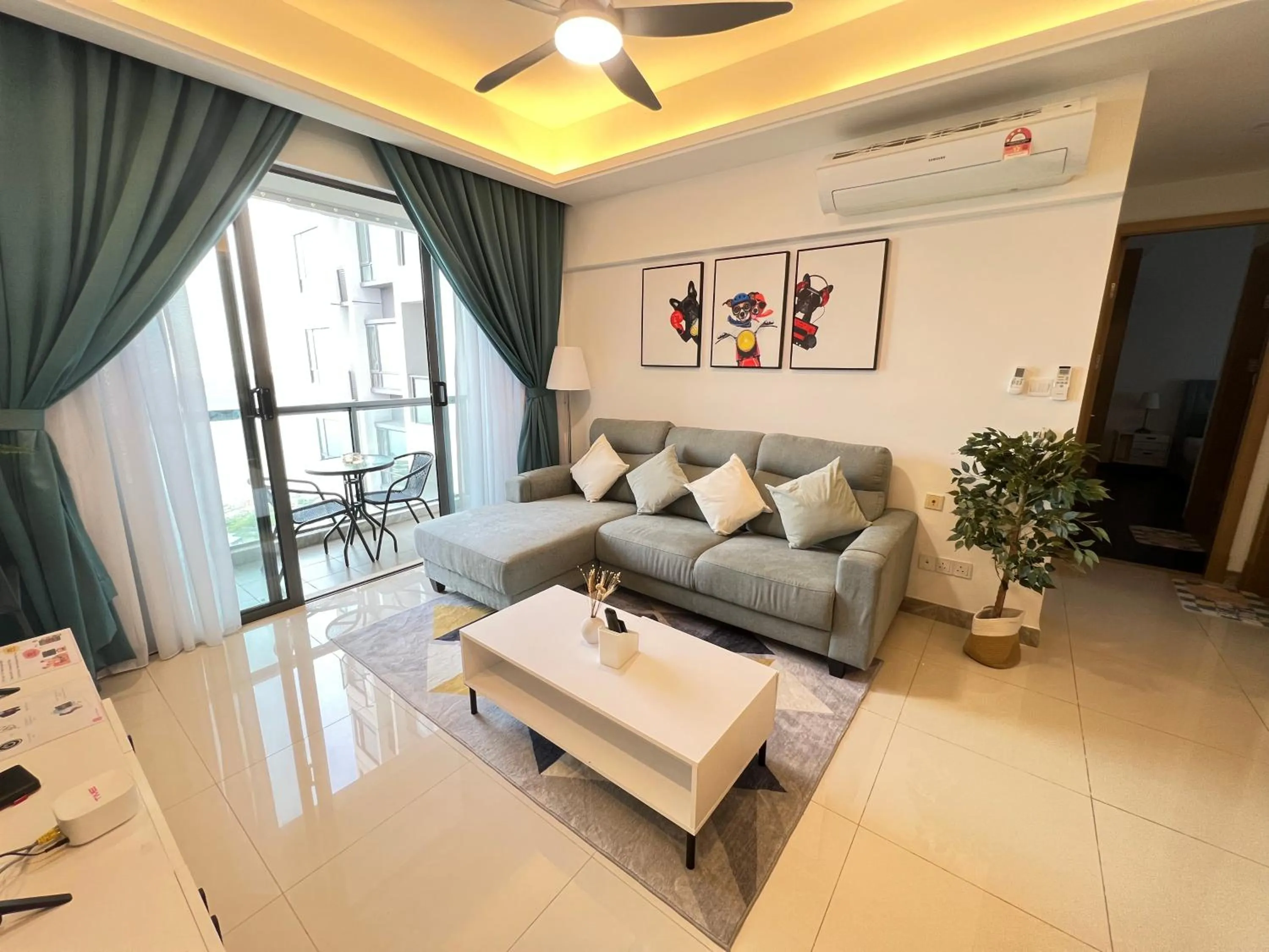 R&F PRINCESS COVE by ANJU