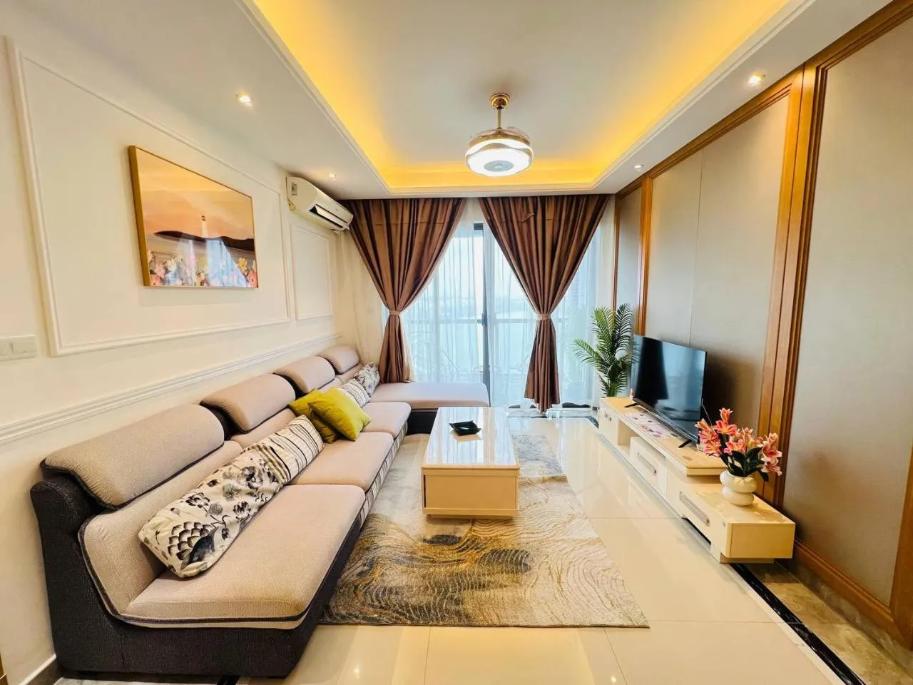 R&F PRINCESS COVE by ANJU