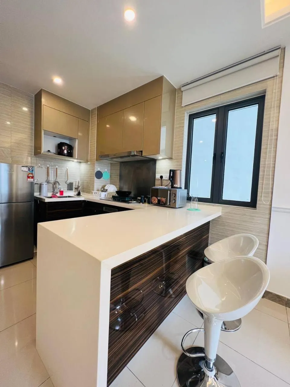 R&F PRINCESS COVE by ANJU