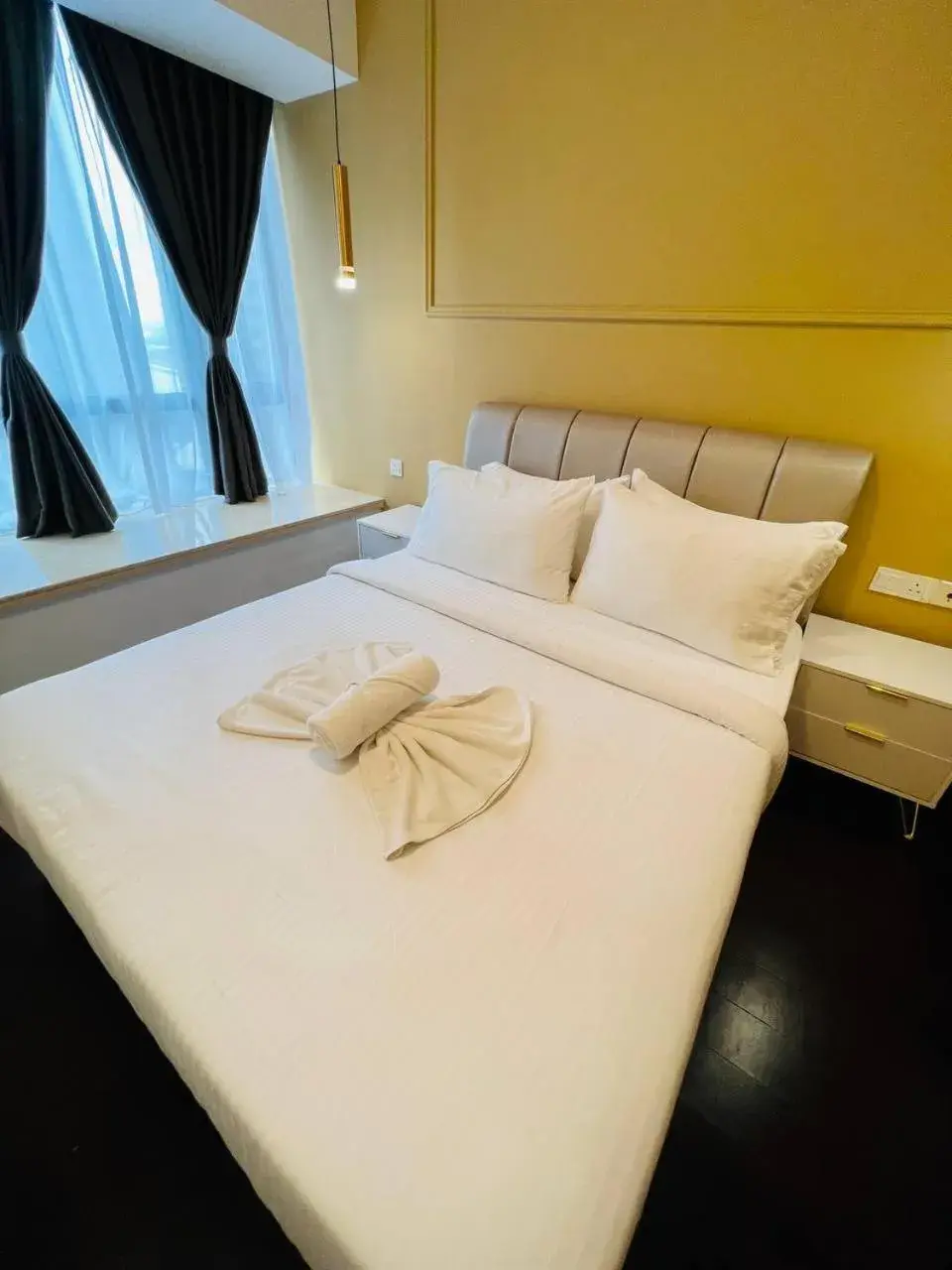 Bed in R&F PRINCESS COVE at ANJU Bed in R&F PRINCESS COVE at ANJU