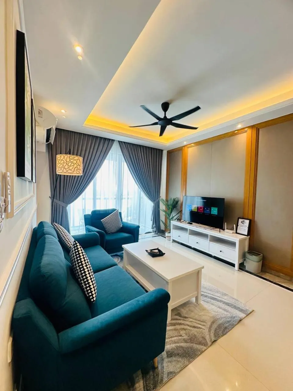 Bed in R&F PRINCESS COVE by ANJU