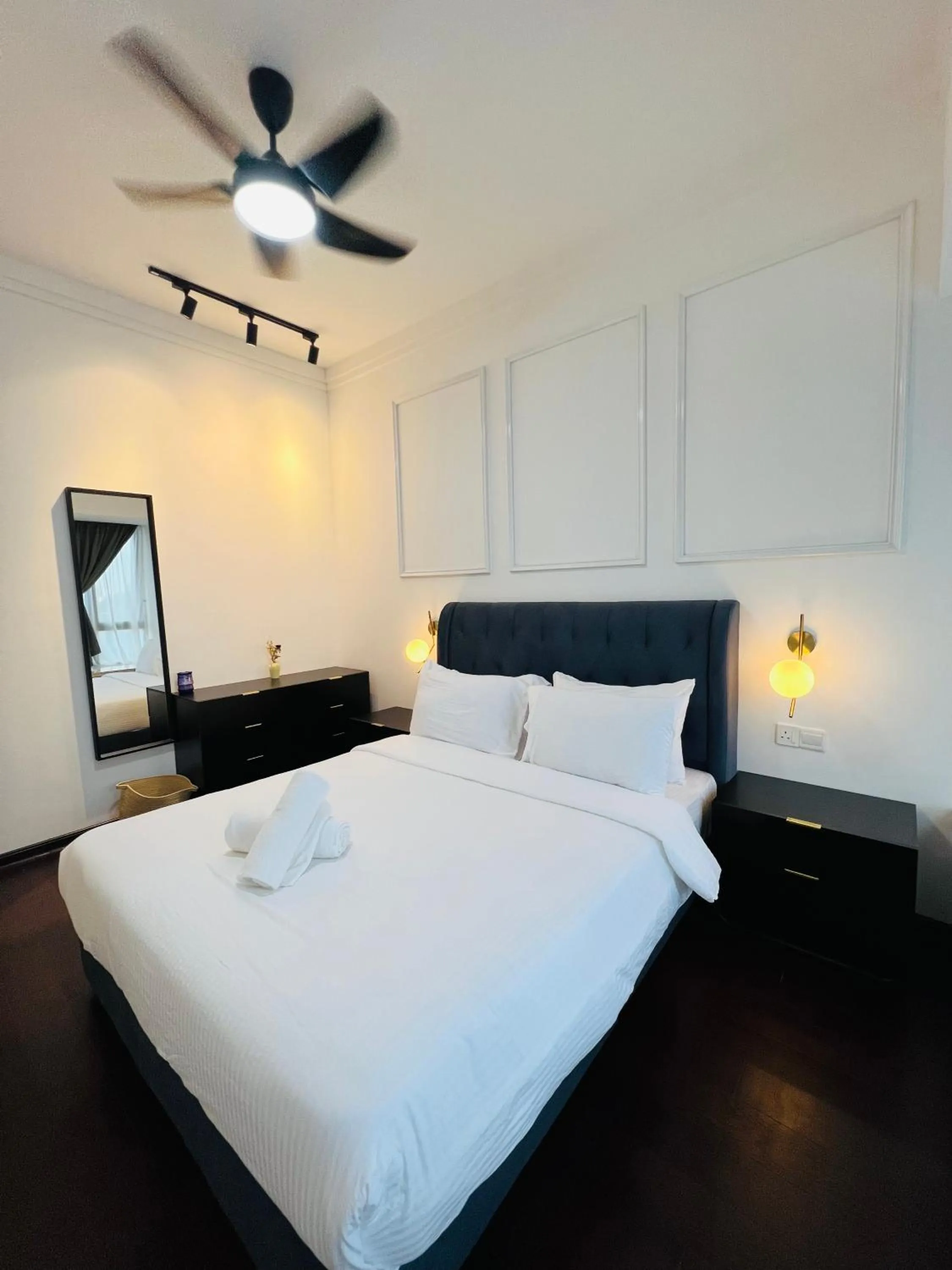 Bed in R&F PRINCESS COVE by ANJU