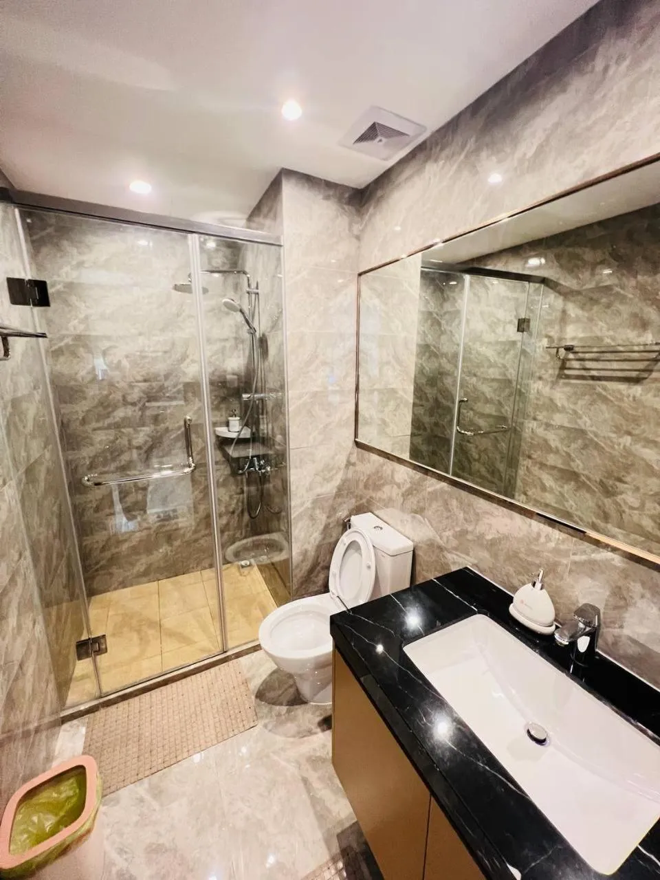 R&F PRINCESS COVE by ANJU