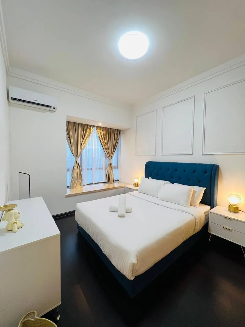 Bed in R&F PRINCESS COVE by ANJU