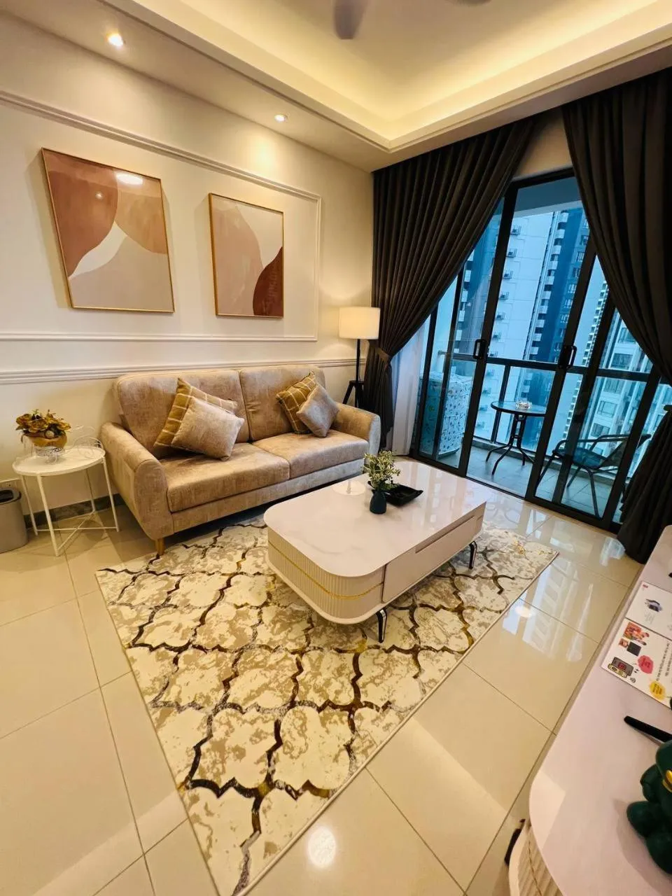 R&F PRINCESS COVE by ANJU