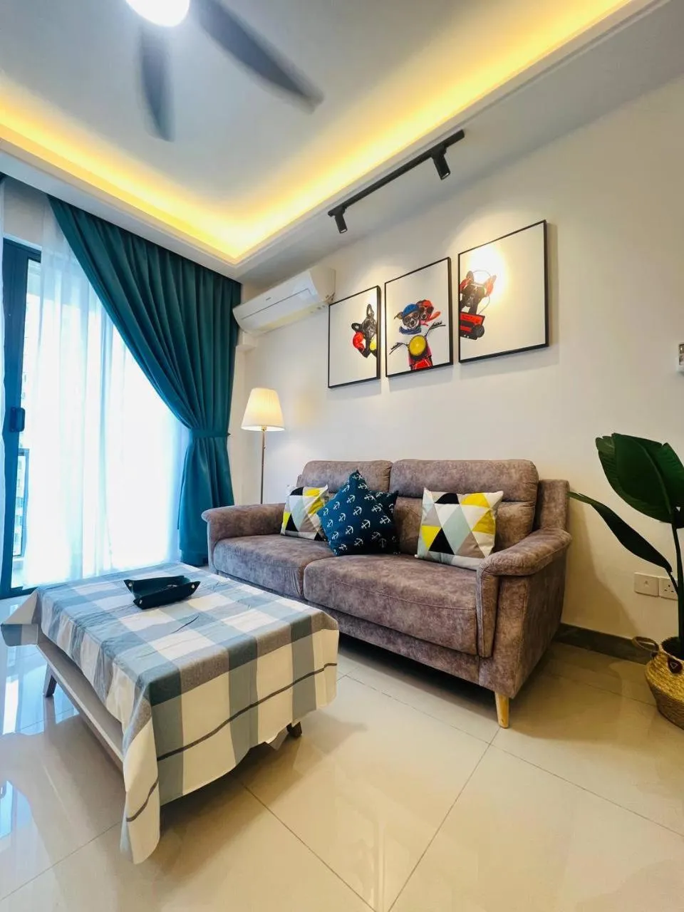 R&F PRINCESS COVE by ANJU