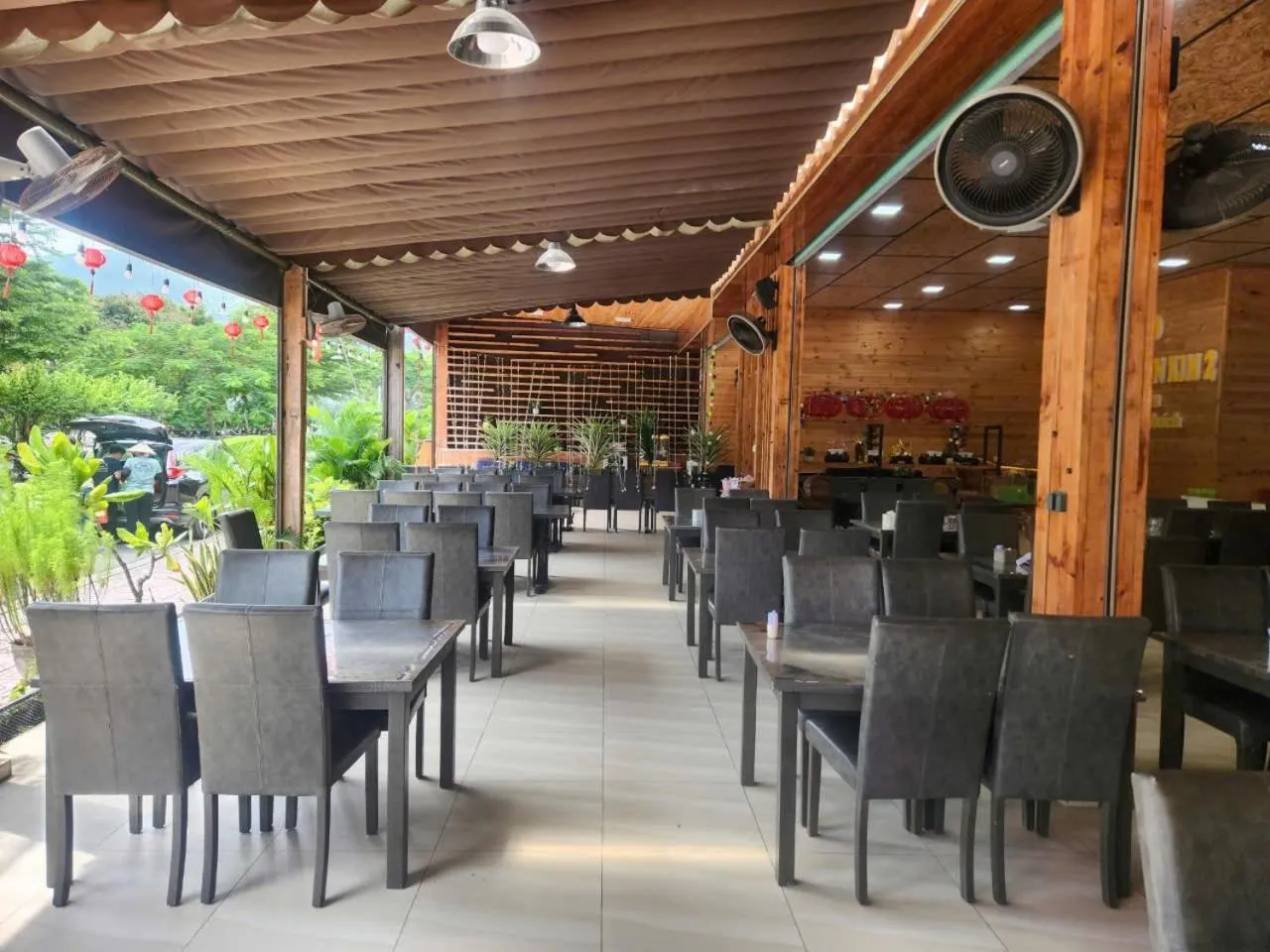 Restaurant/places to eat in Horizon Côn Đảo Hotel